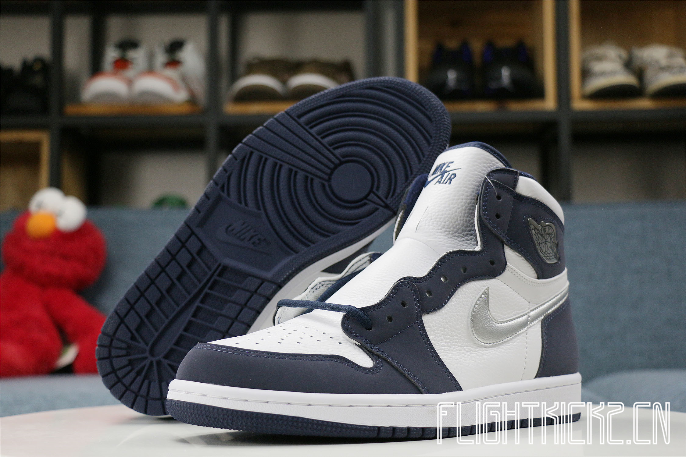 Air Jordan 1 OG Japan Midnight Navy