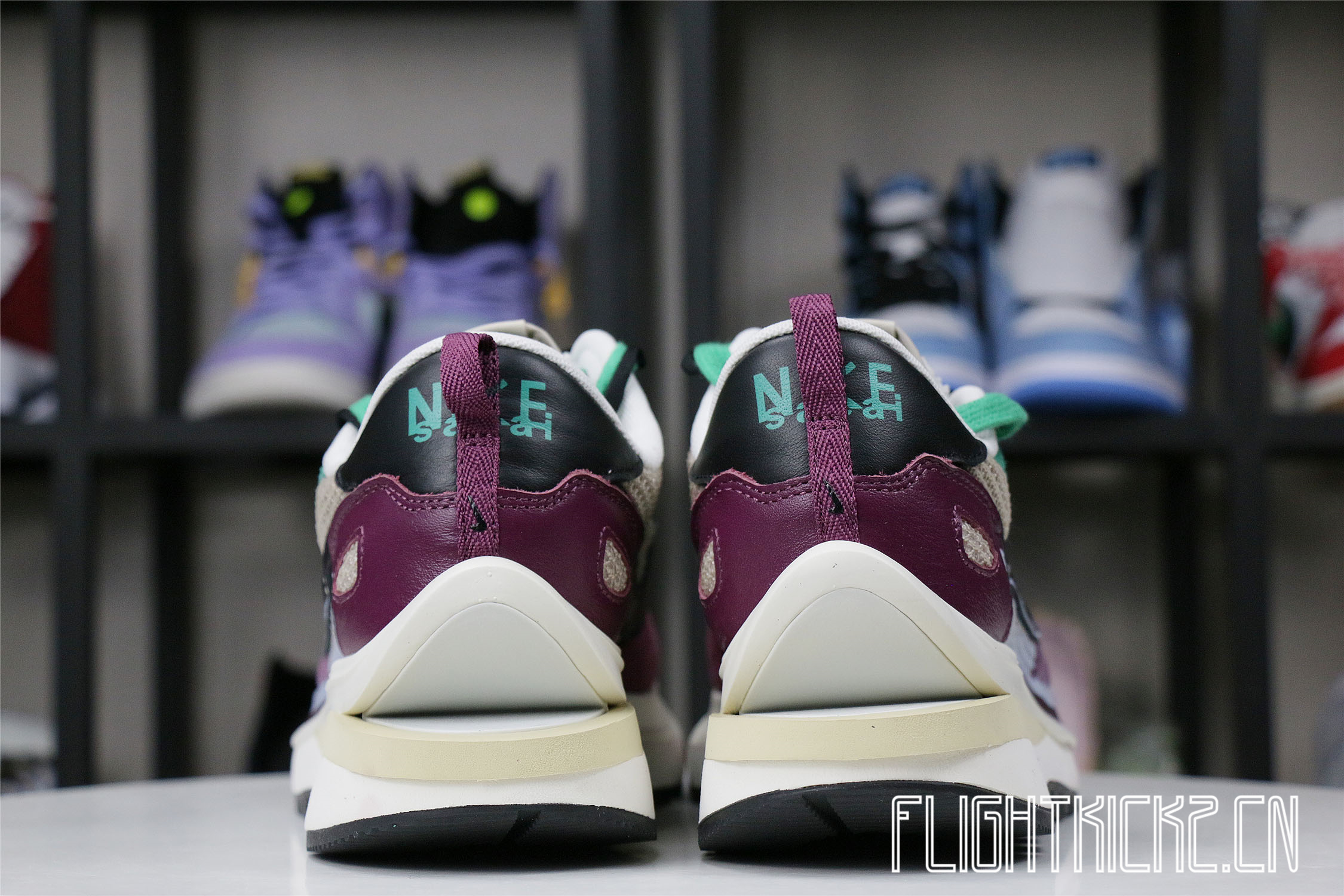 Nike Vaporwaffle sacai Villain Red Neptune Green (LN5 A1)