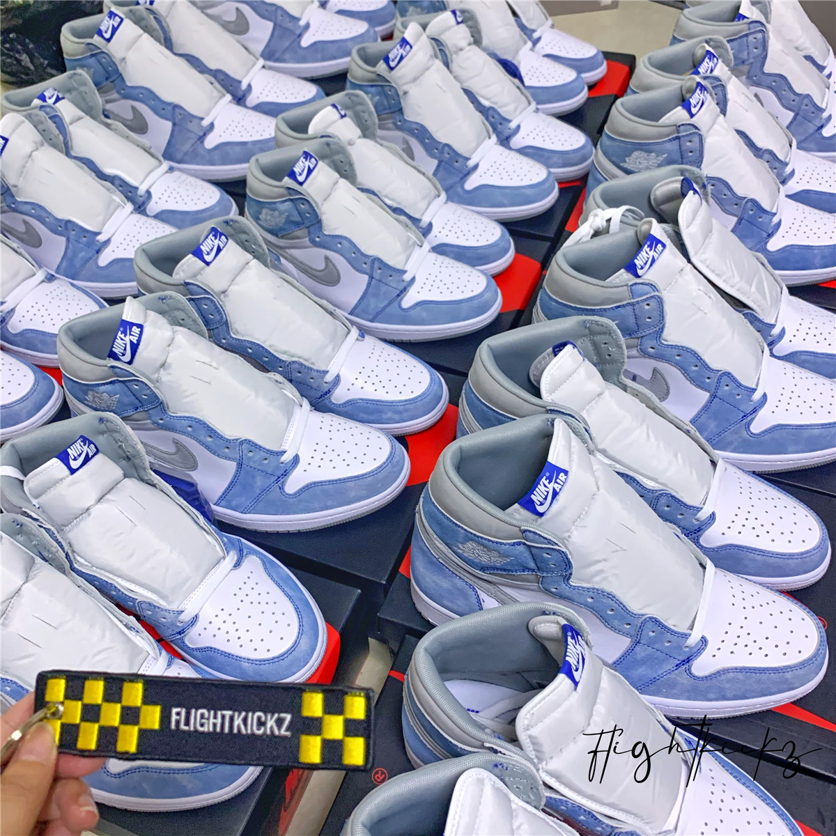 Jordan 1 Retro High OG Hyper Royal 2021(LN5 A1)