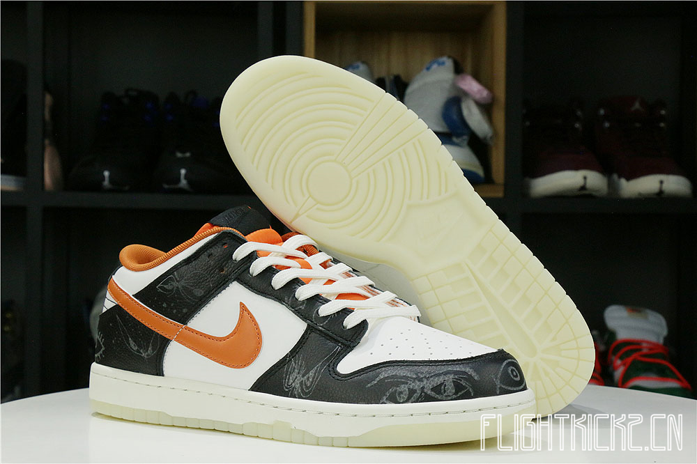 Nike Dunk Low “Halloween” 2021