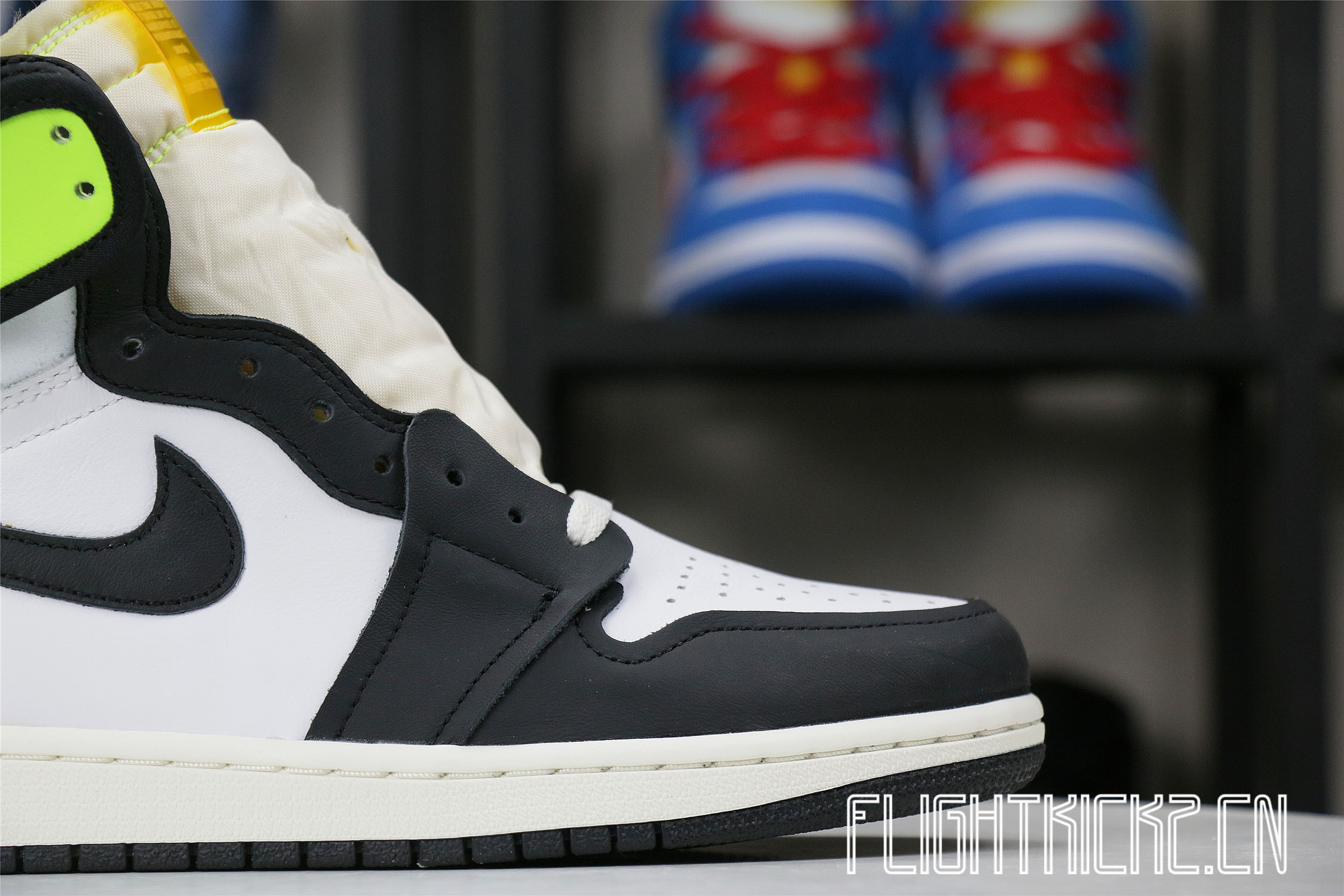 Jordan 1 Retro High White Black Volt University Gold