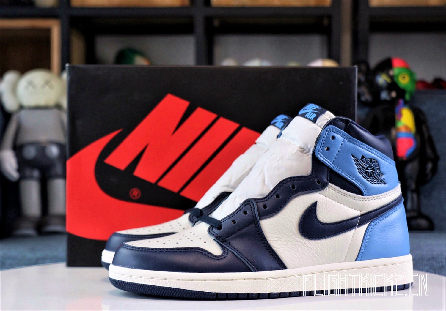 Jordan 1 Retro High Obsidian UNC