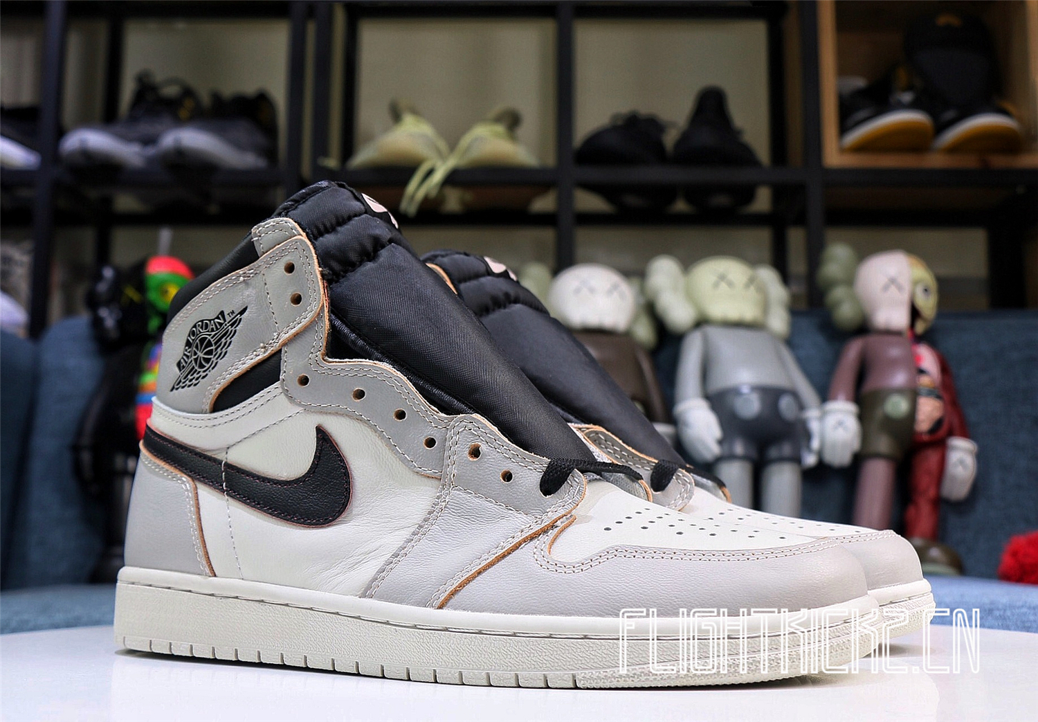 Jordan 1 Retro High OG Defiant SB NYC to Paris