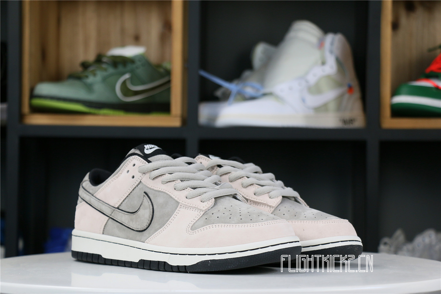 Otomo Katsuhiro x Nike SB Dunk Low Steamboy OST White Black
