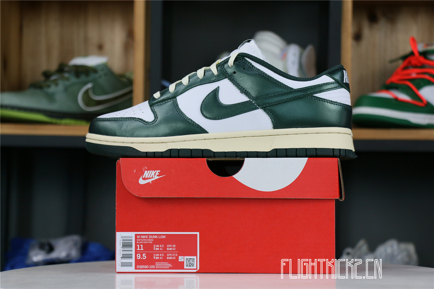 Nike Dunk Low Vintage Green (W)(LN5 A1 Batch)
