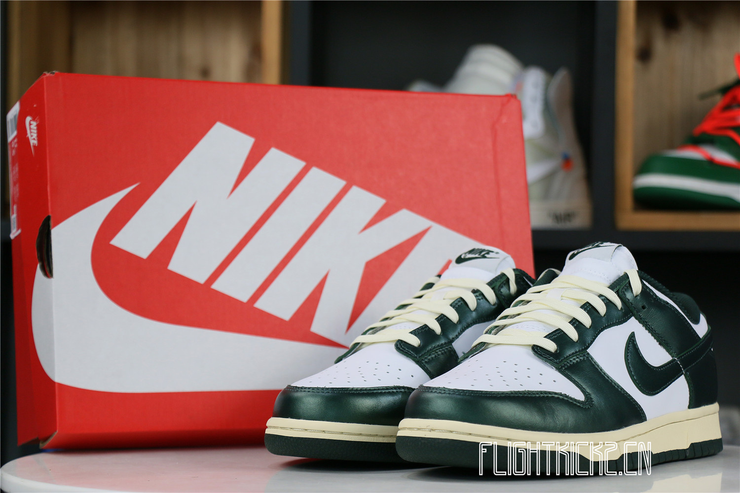 Nike Dunk Low Vintage Green (W)(LN5 A1 Batch)