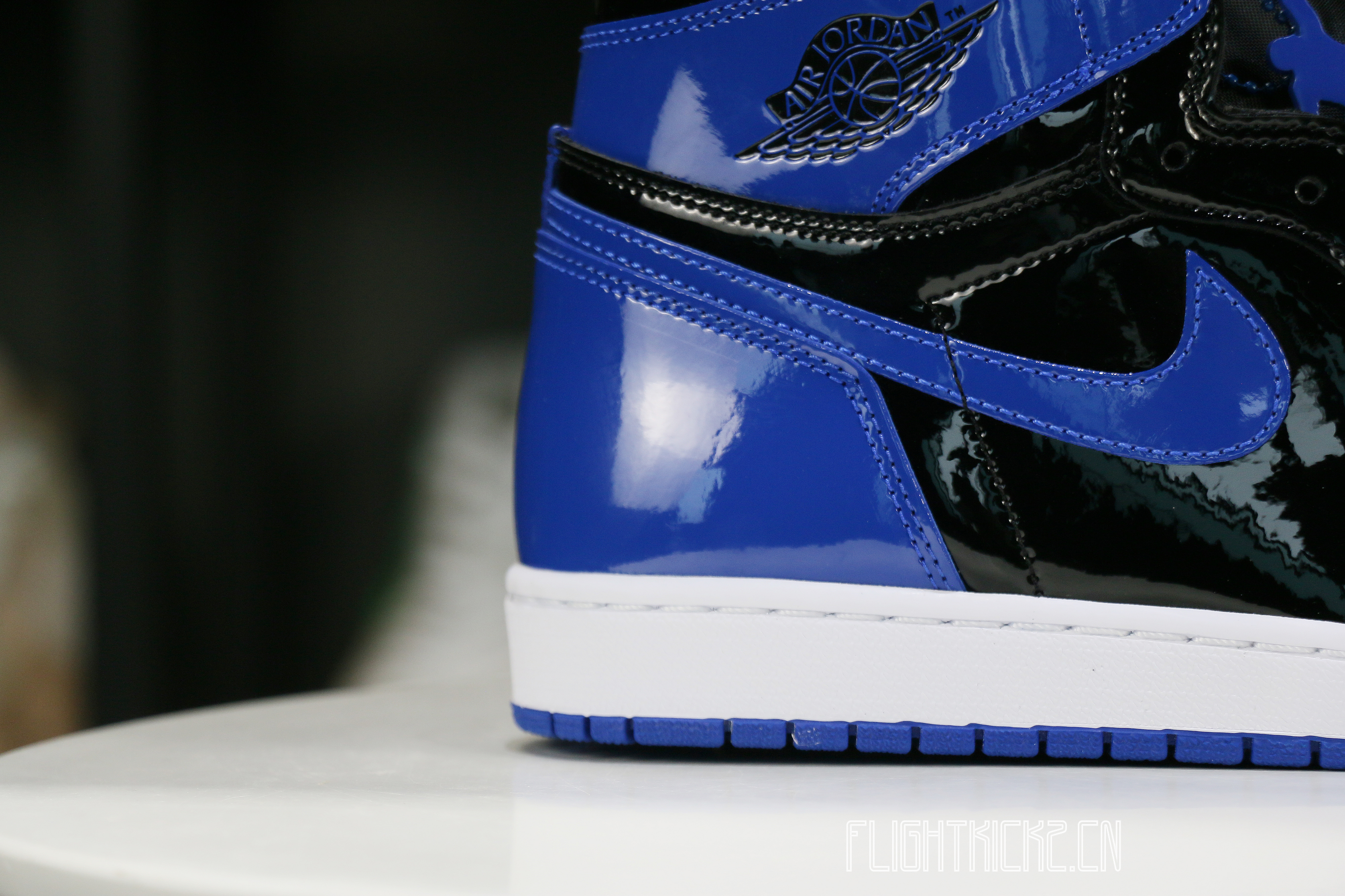 Air Jordan 1 High OG “Patent Royal”