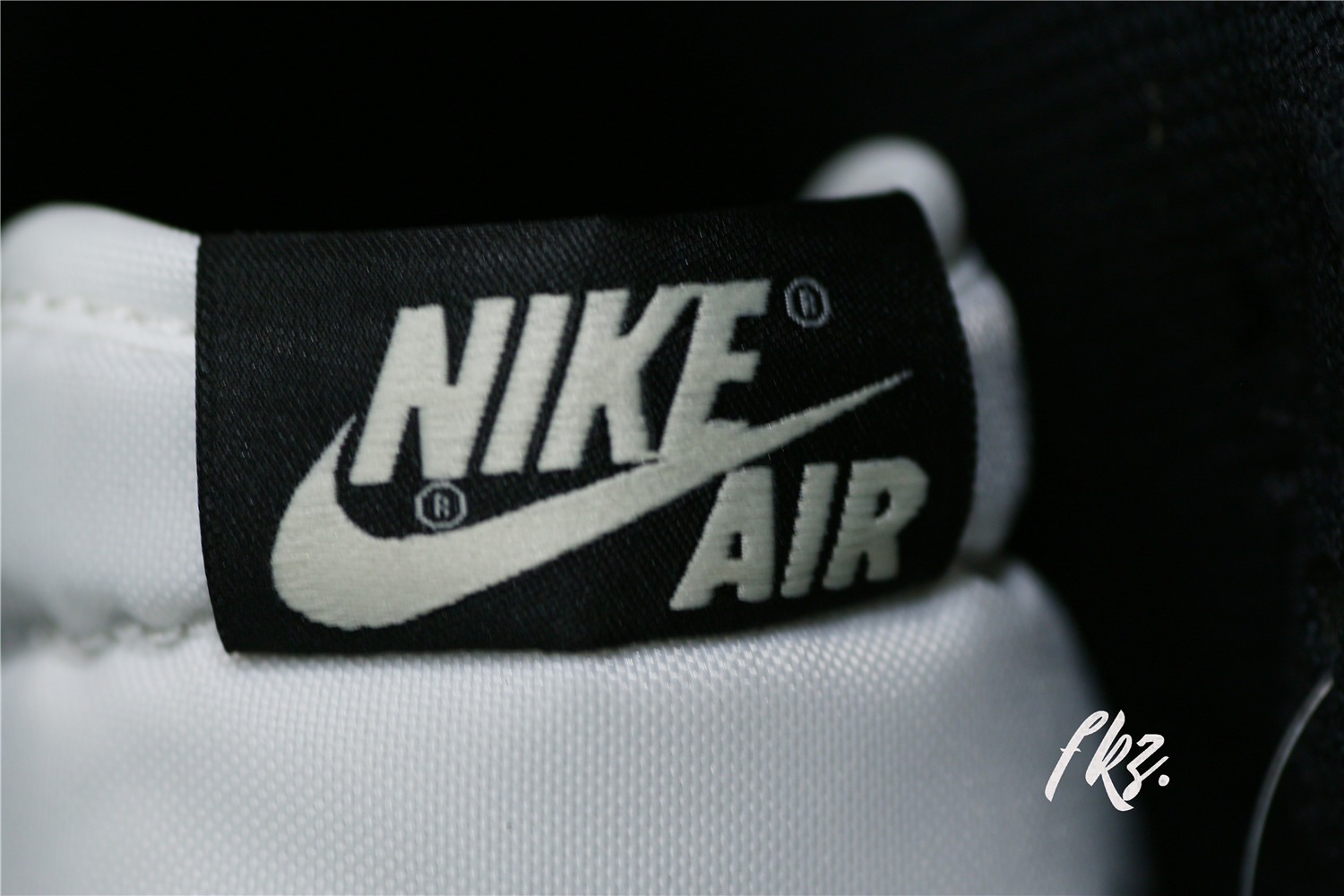 Jordan 1 Retro High Dark Mocha 2020 (LN5 A1 Batch)