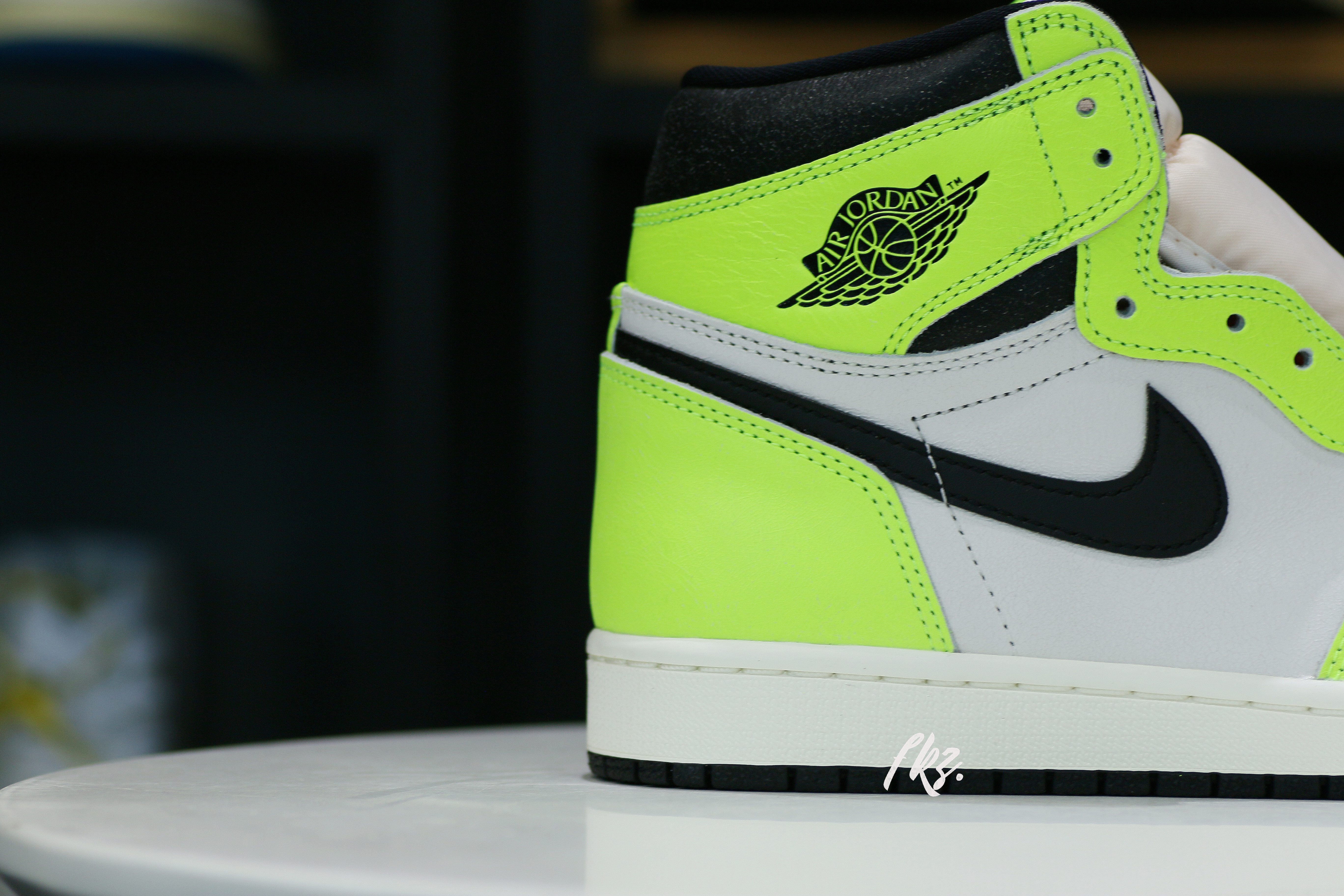 Air Jordan 1 High OG “Volt”