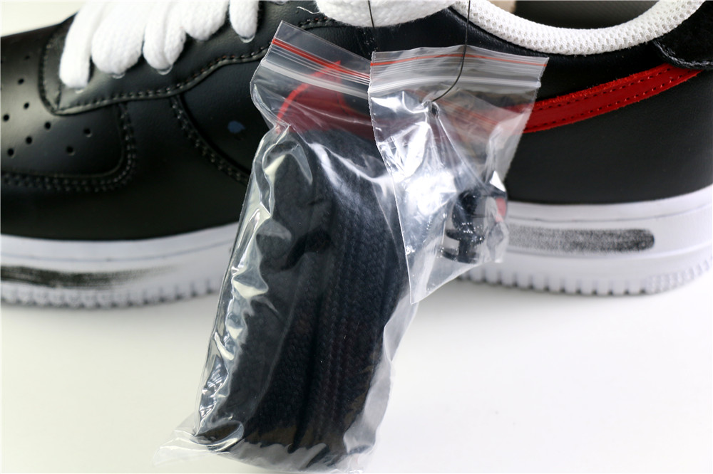 PEACEMINUSONE x Nike Air Force 1 Low Para-noise Black Red