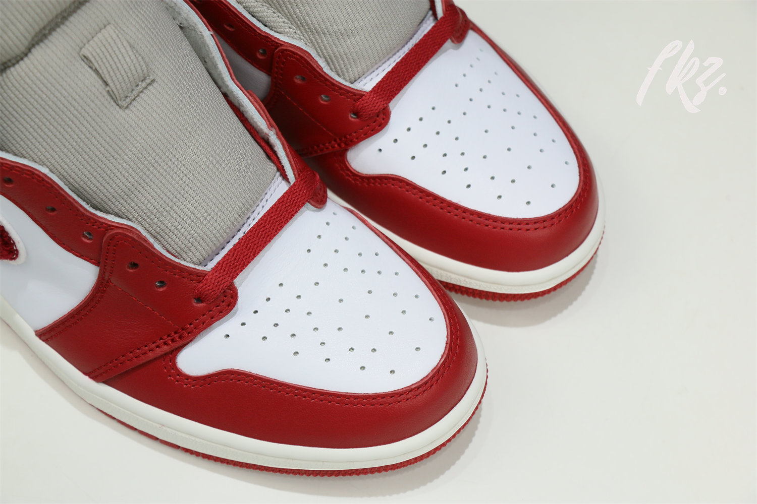 Air Jordan 1 Low OG Starfish Newstalgia Chenille 2022