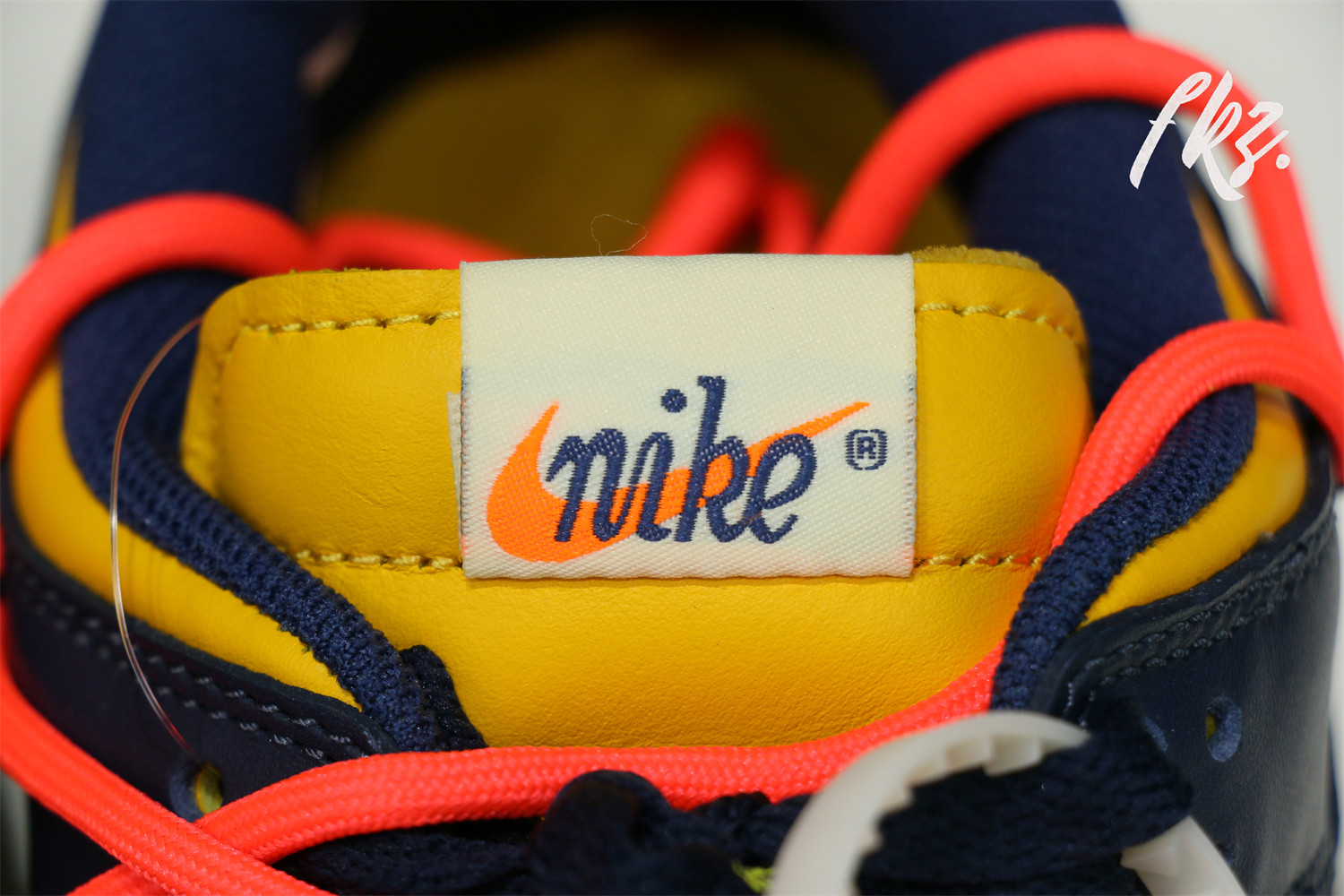 Off-White x Nike Dunk Low “Michigan” 2019(LN5 A1 Batch)