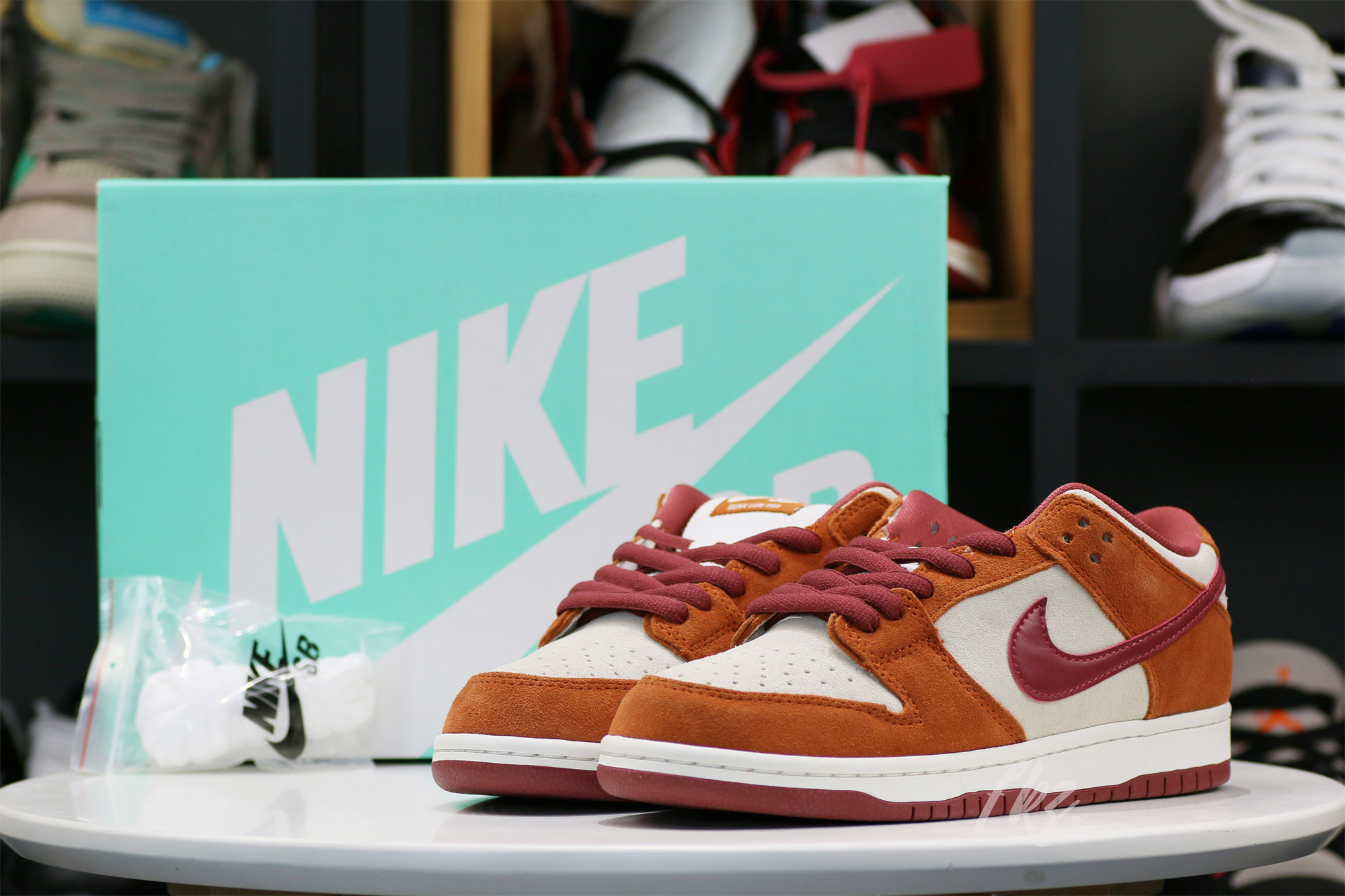 Nike SB Dunk Low Pro Dark Russet Cedar 2019