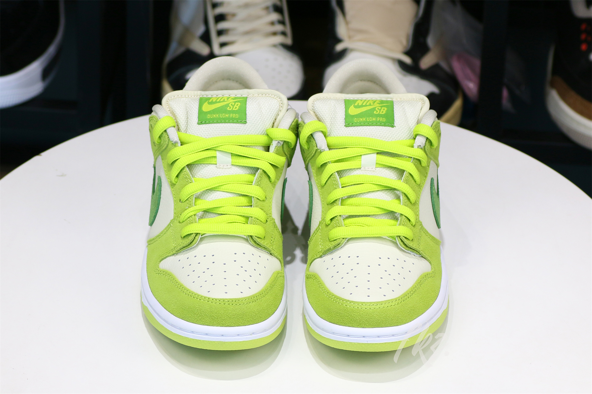 Nike SB Dunk Low Green Apple 2022