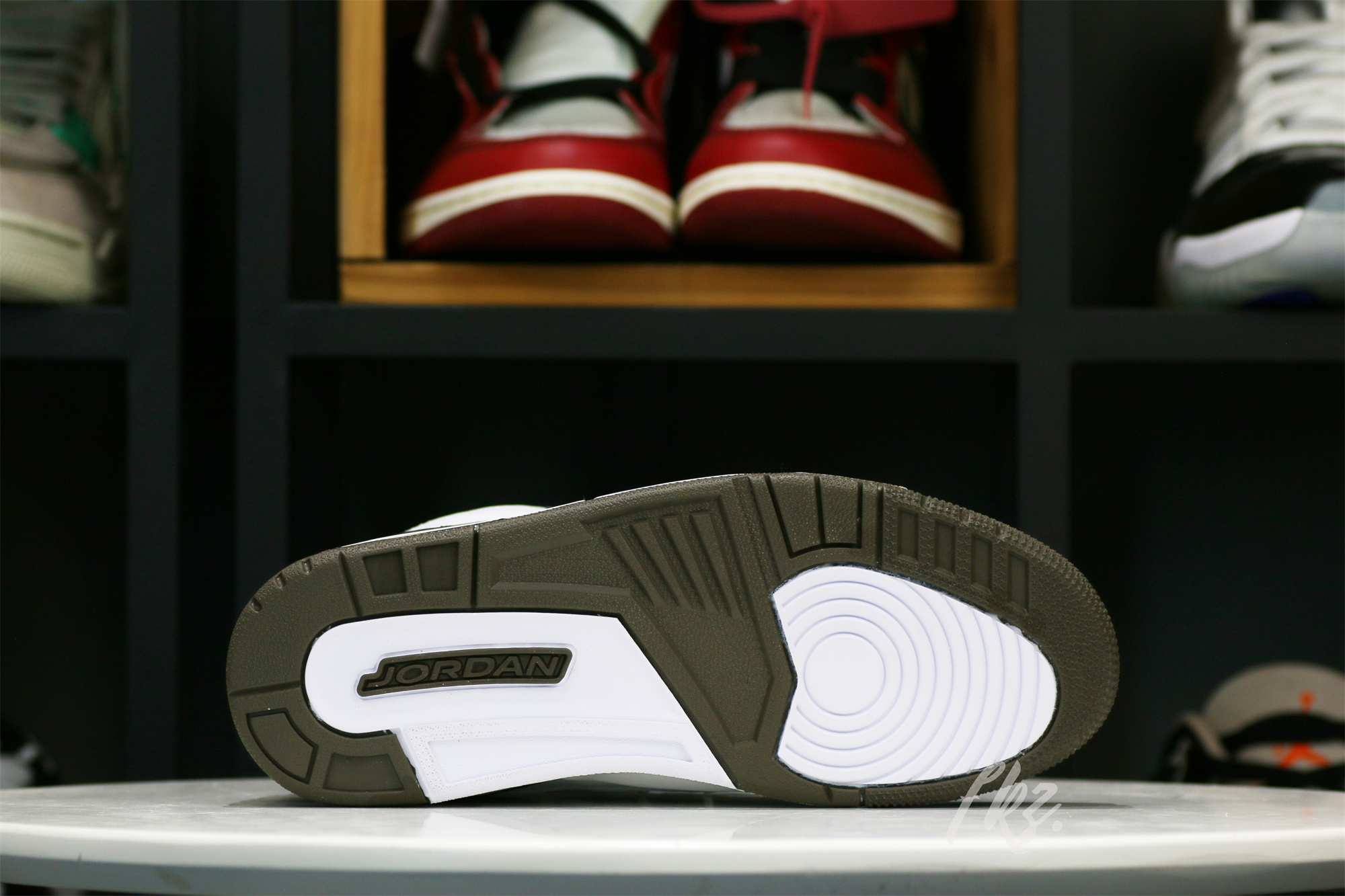 Air Jordan 3 Retro Mocha 2018