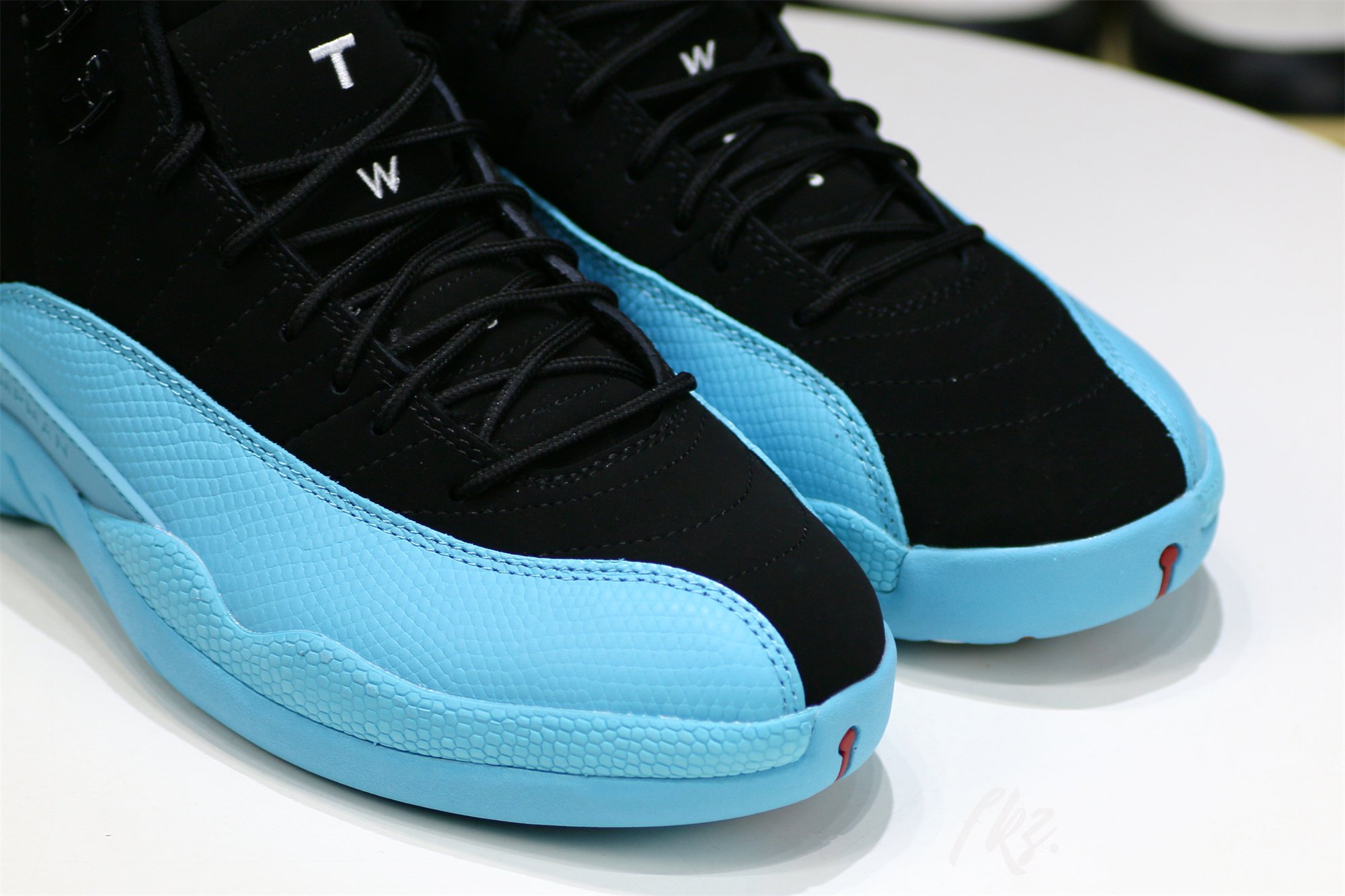Air Jordan 12 Retro Gamma Blue 2013
