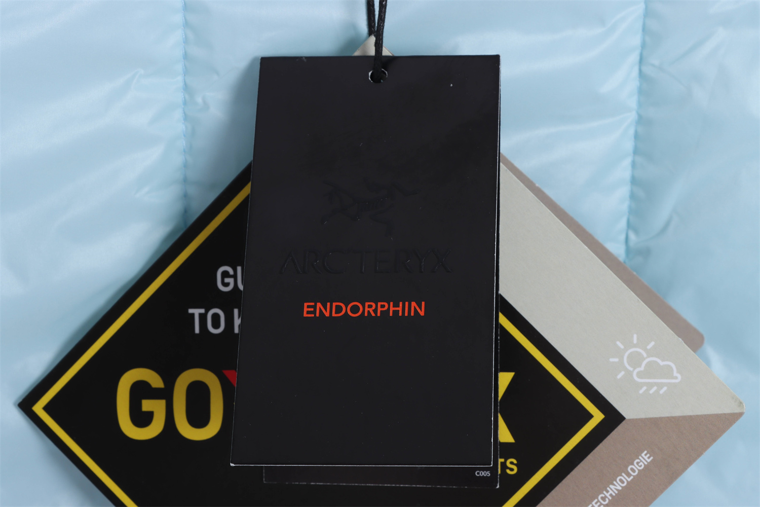 ARCTERYX MACAI LT 22fw hard shell hooded windproof waterproof down cotton jacke