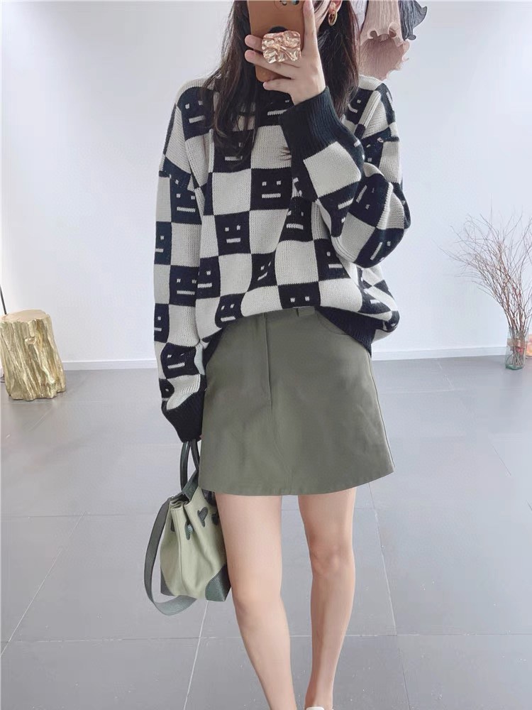 22S SACNE STUDIOS Checkerboard Square Smiley Crew Neck Sweater