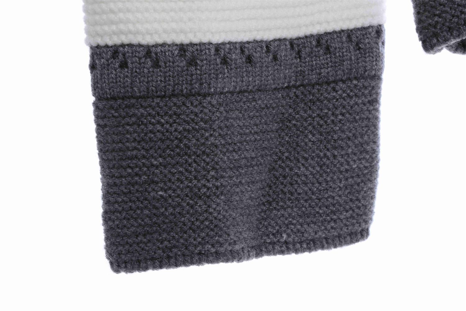 Loevve 22SS autumn and winter new round neck striped patch sweater