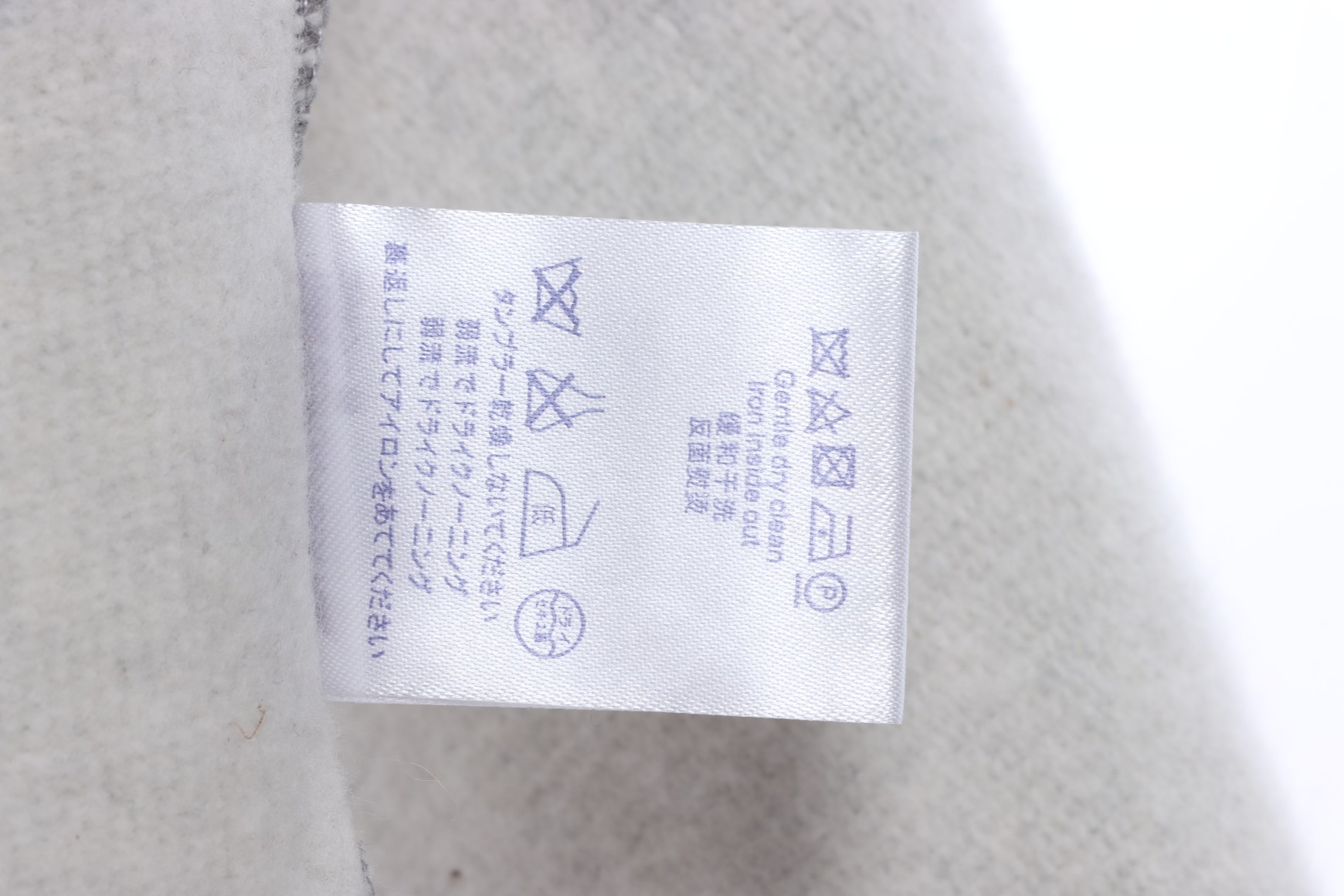 L× Nigo 2022ss co-branded version 2.0 love foam print round neck sweater