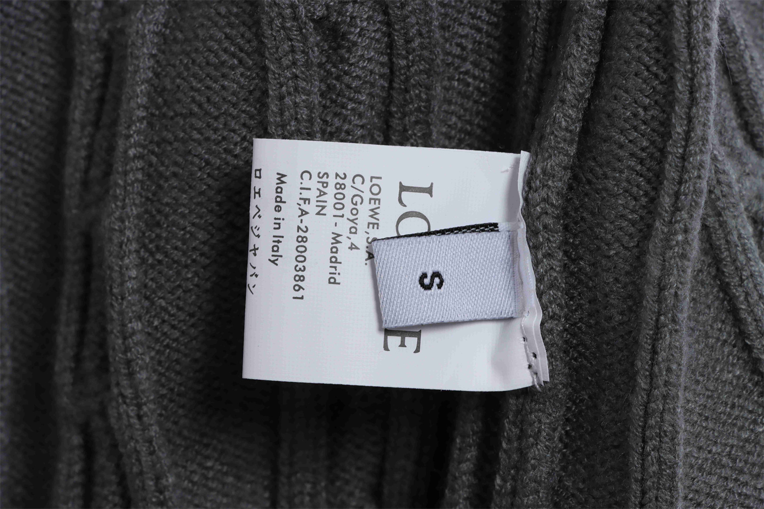 LOEVVE SS22 striped color block V-neck pullover sweater