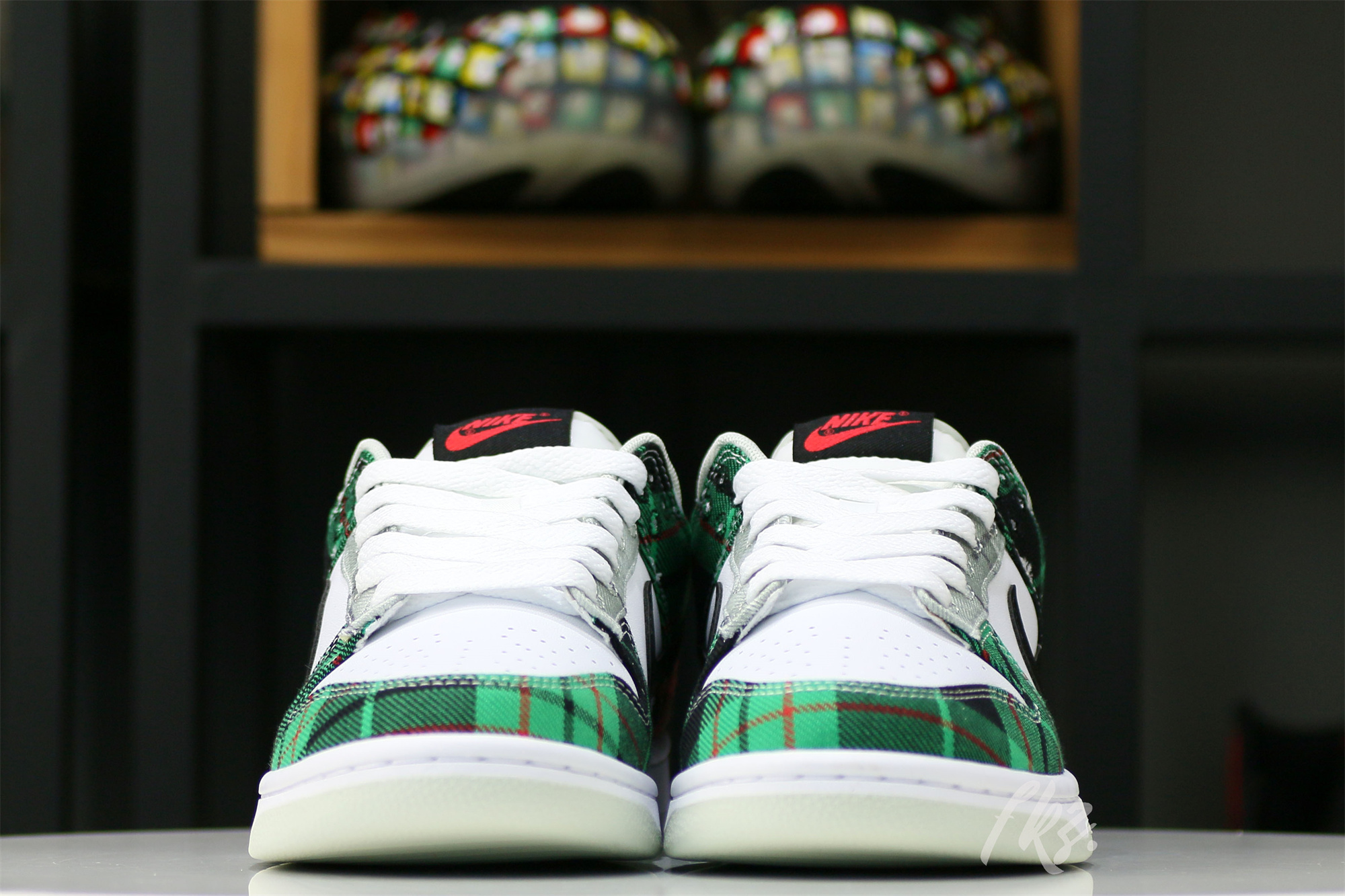 Nike Dunk Low Plaid