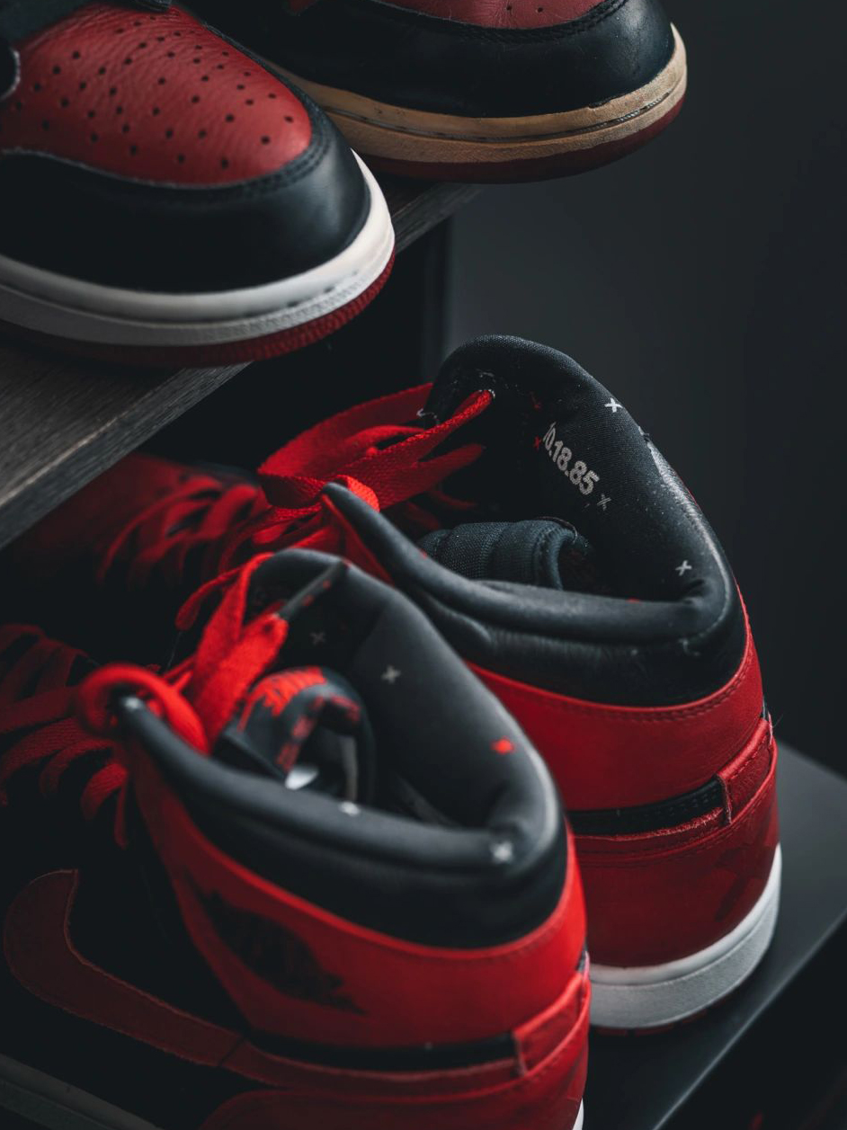 Air Jordan 1 OG Banned/Bred 2011 (LN5 A1 ,Deadstock,with tiny Flaws)