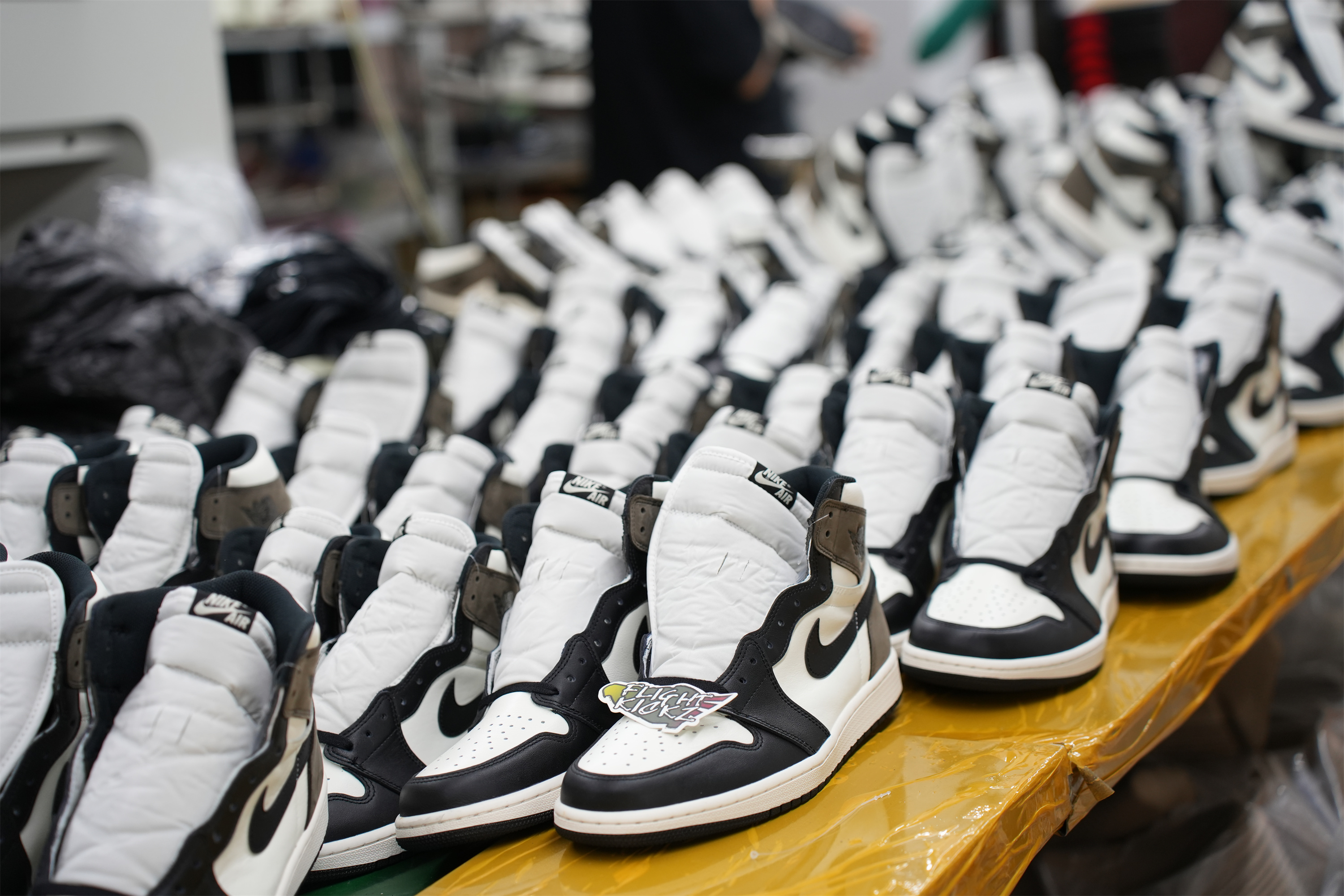 Jordan 1 Retro High Dark Mocha 2020 (LN5 A1 Batch)