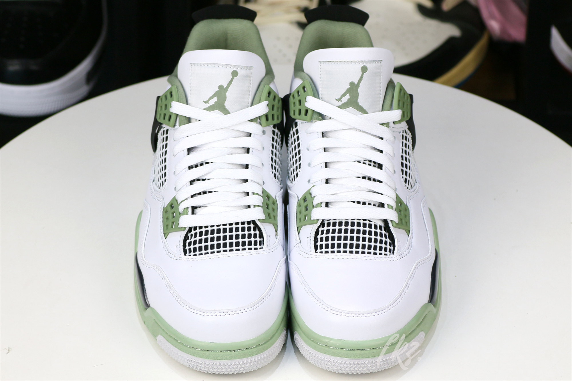 Jordan 4 Retro Seafoam WMs 2023