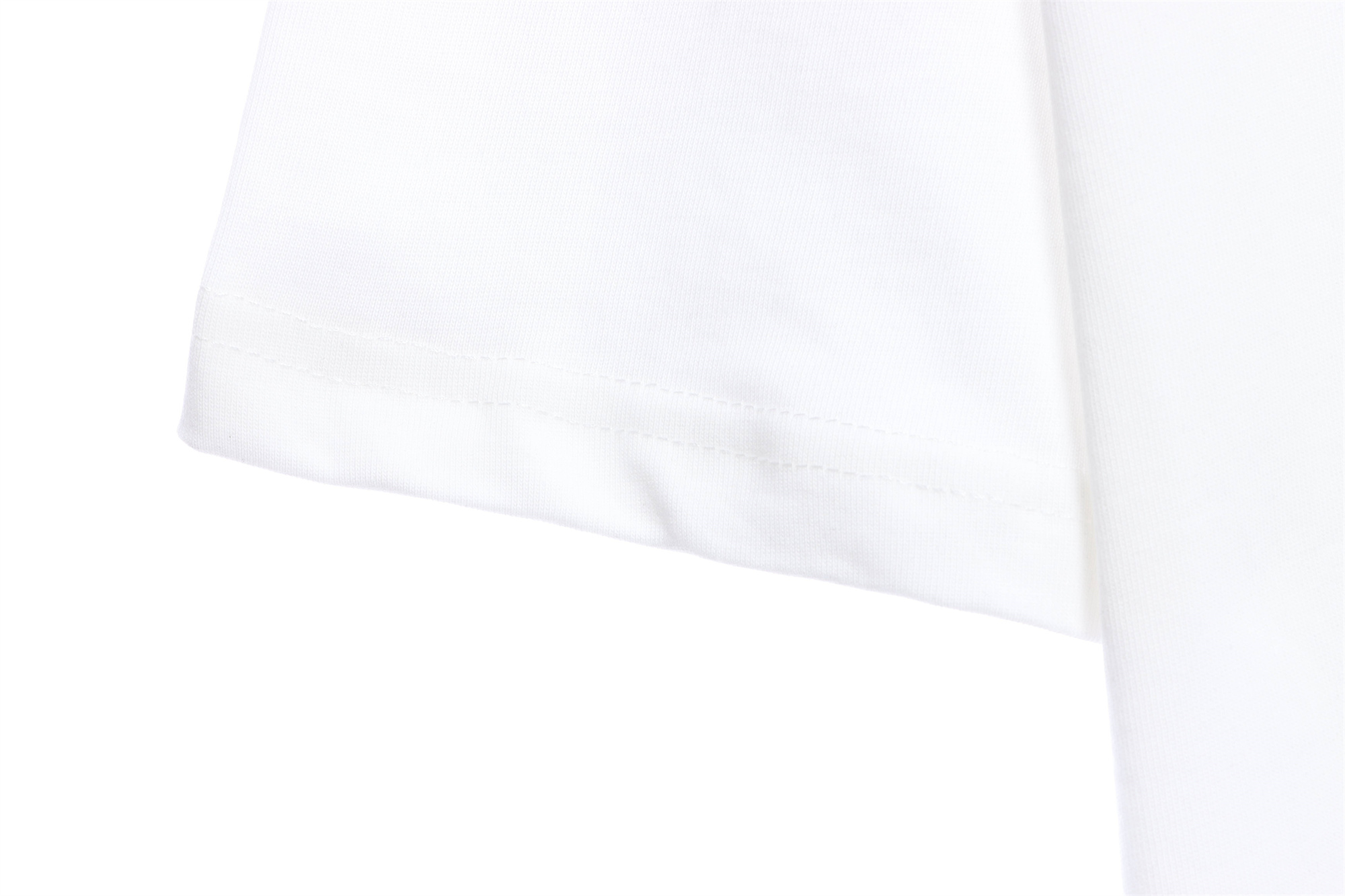 G5C 23SS Chest Flocked Logo Short Sleeve T-Shirt