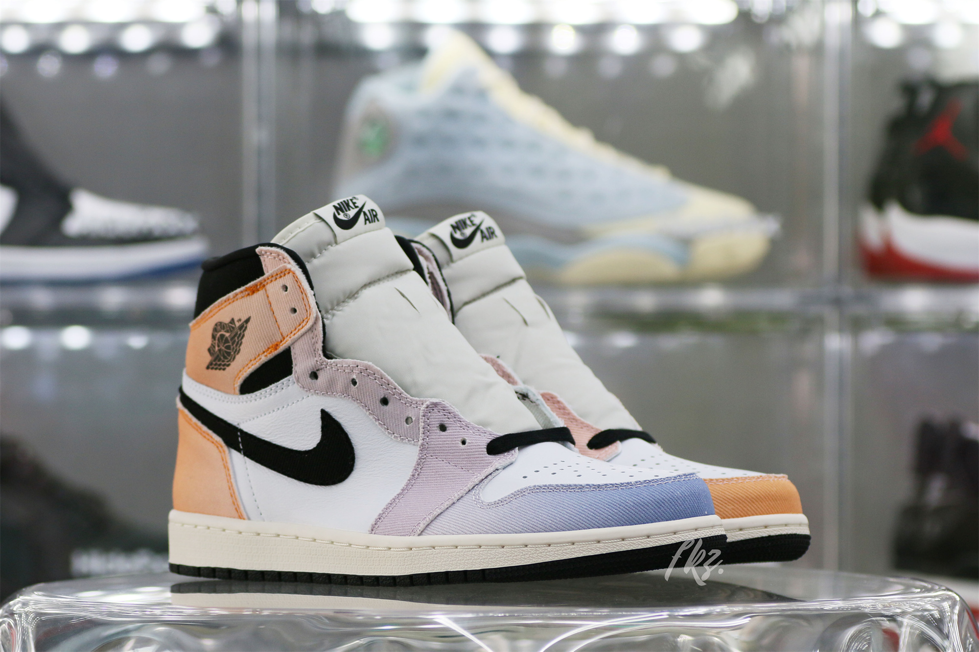 Air Jordan 1 Retro High OG Skyline