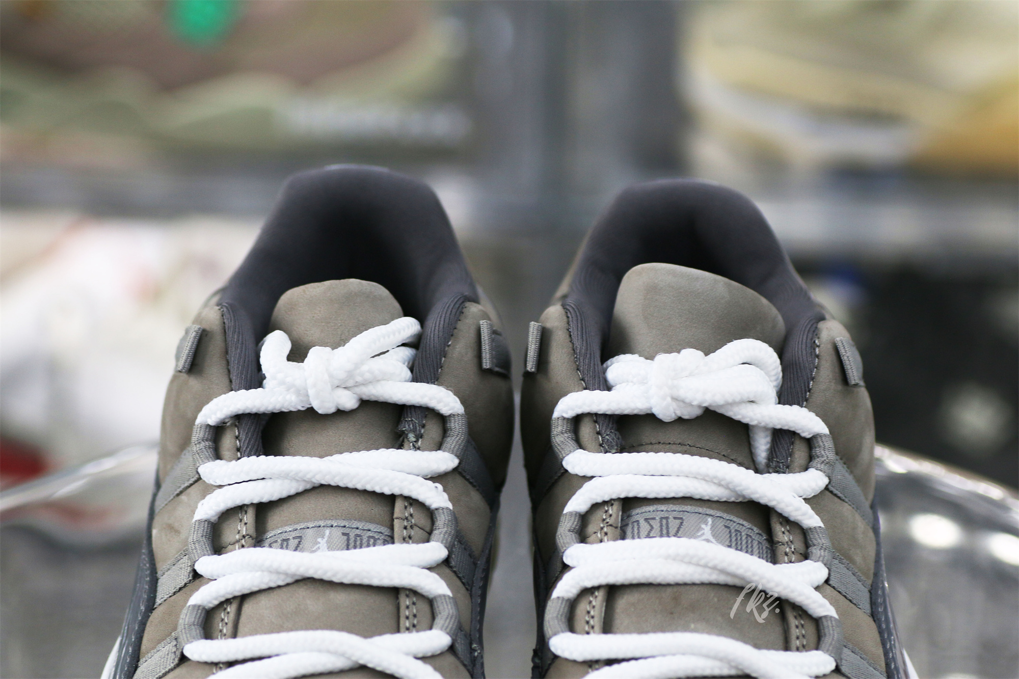 Air Jordan 11 Retro Low Cool Grey