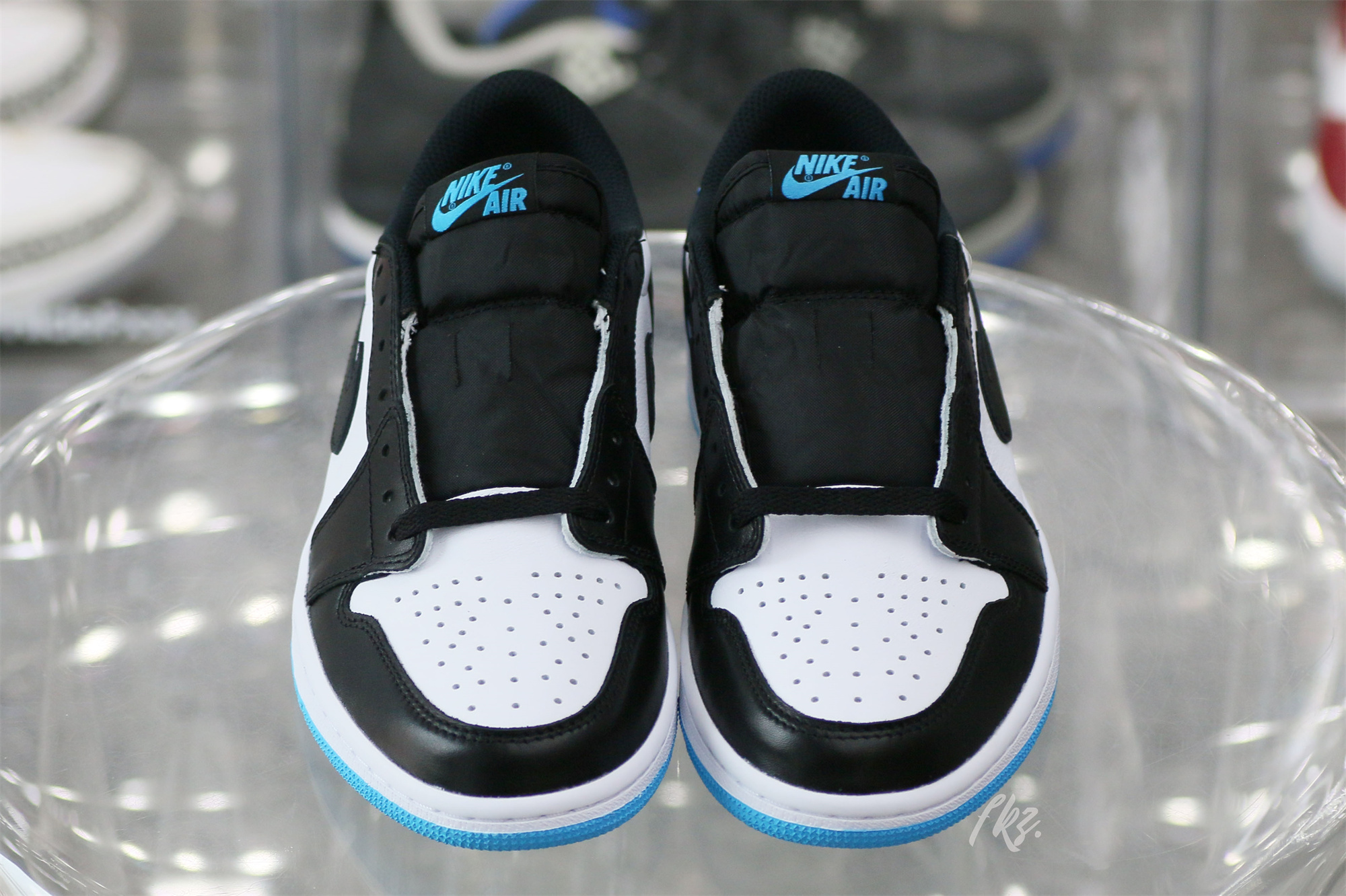 Air Jordan 1 Retro Low OG Black Dark Powder Blue