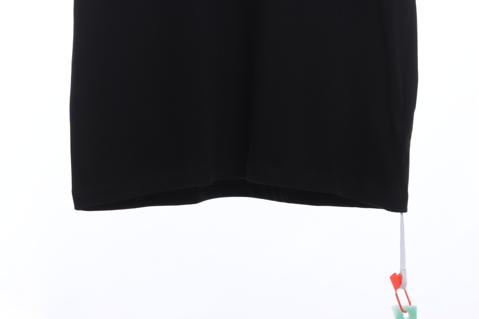 OW green paint letter arrowhead short sleeves