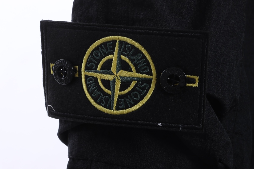 Stone island metal nylon small standard shorts