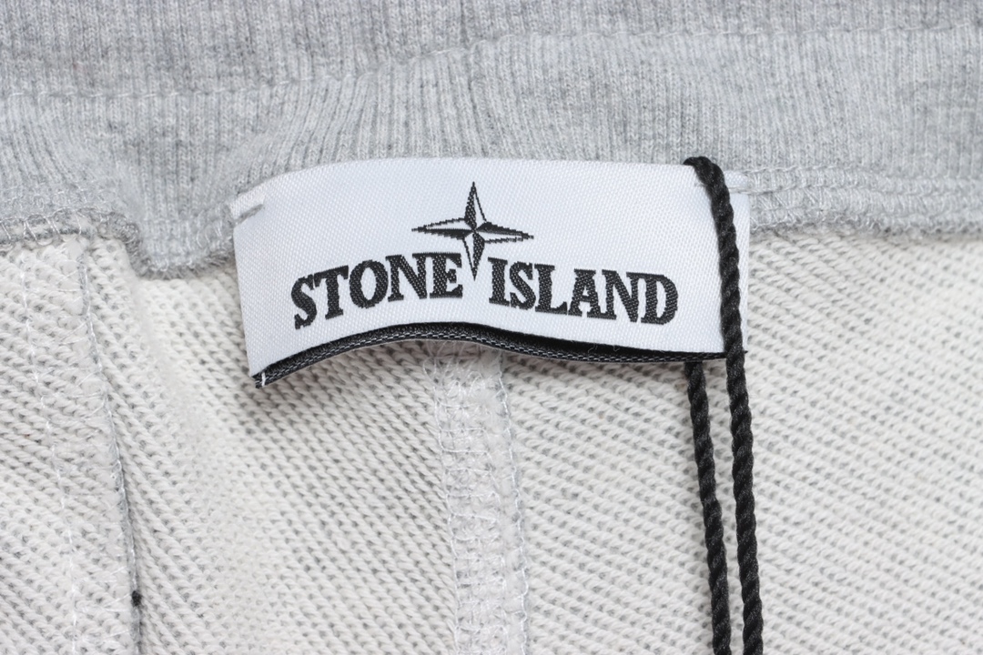 Stone Island One Pocket Basic Badge Sweatpants