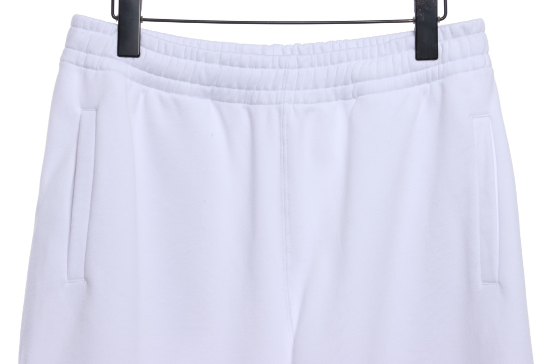 OW ink hand-painted graffiti arrow shorts