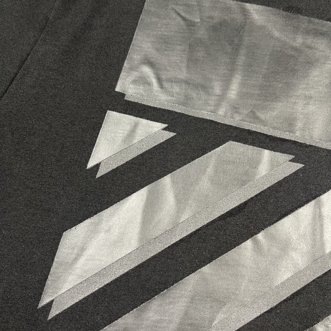 Ow overlapping slash printed short-sleeved black tape T-shirt