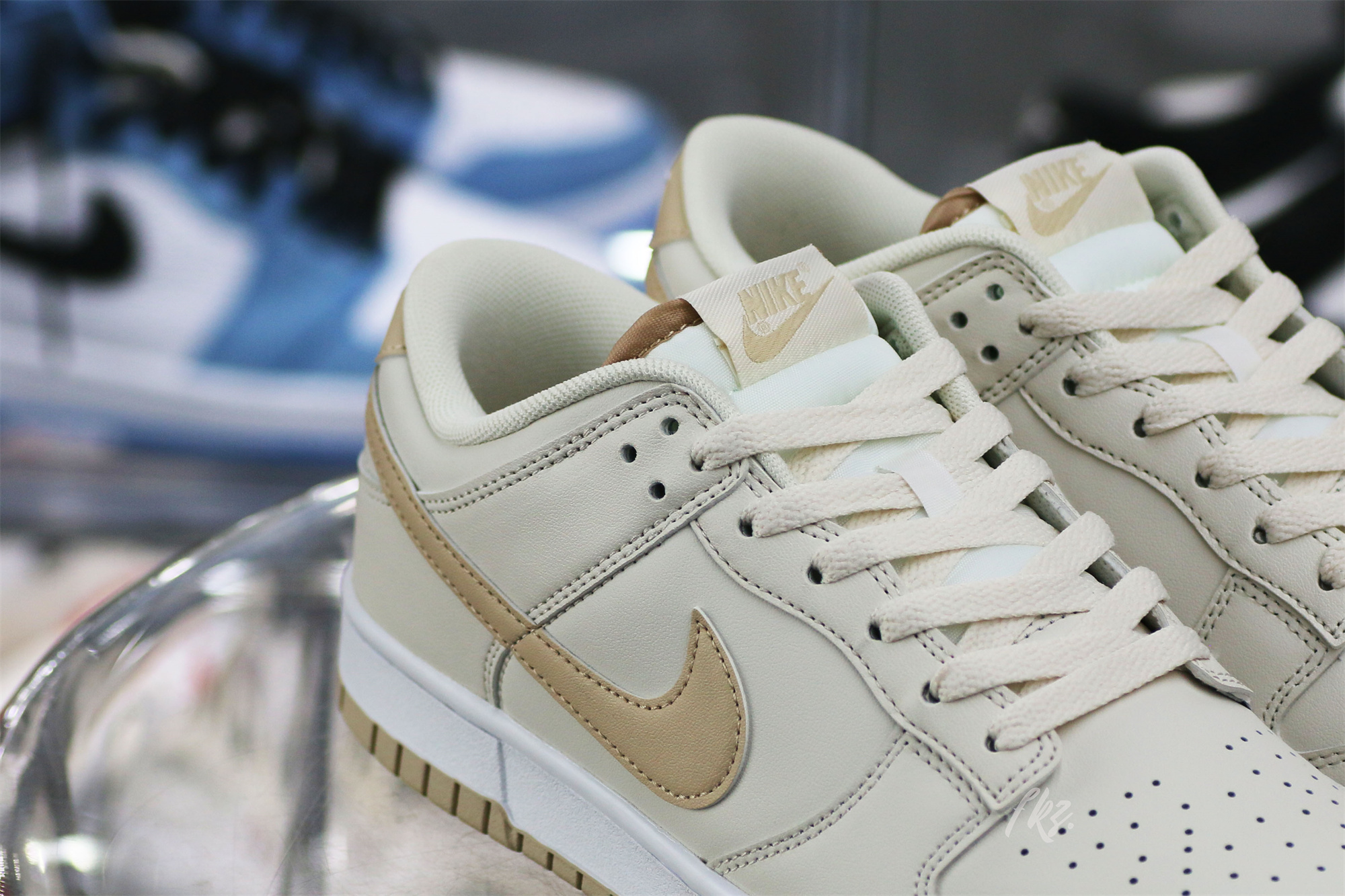 Nike Dunk Low Phantom Sanddrift