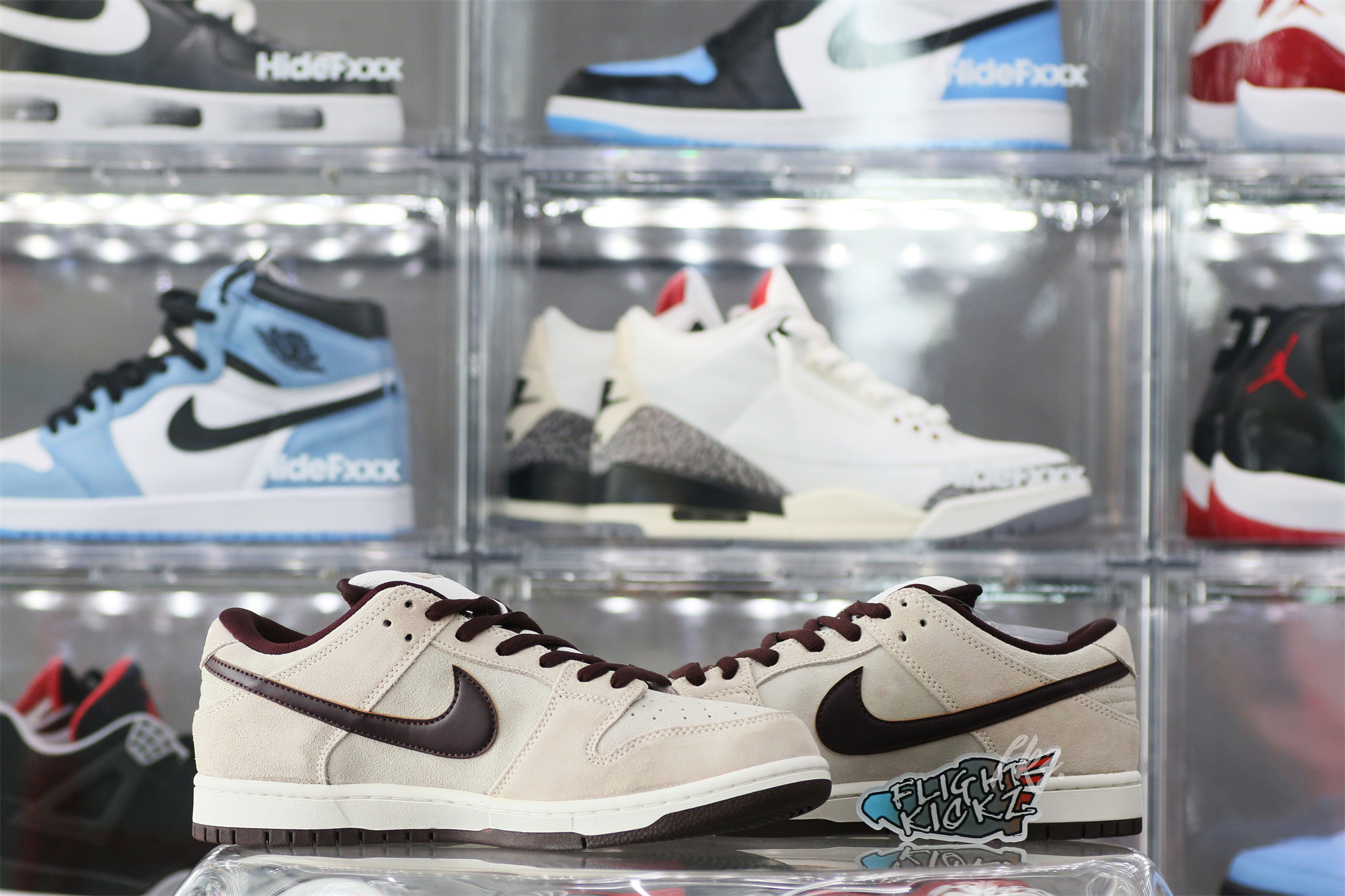 Nike SB Dunk Low Desert Sand Mahogany