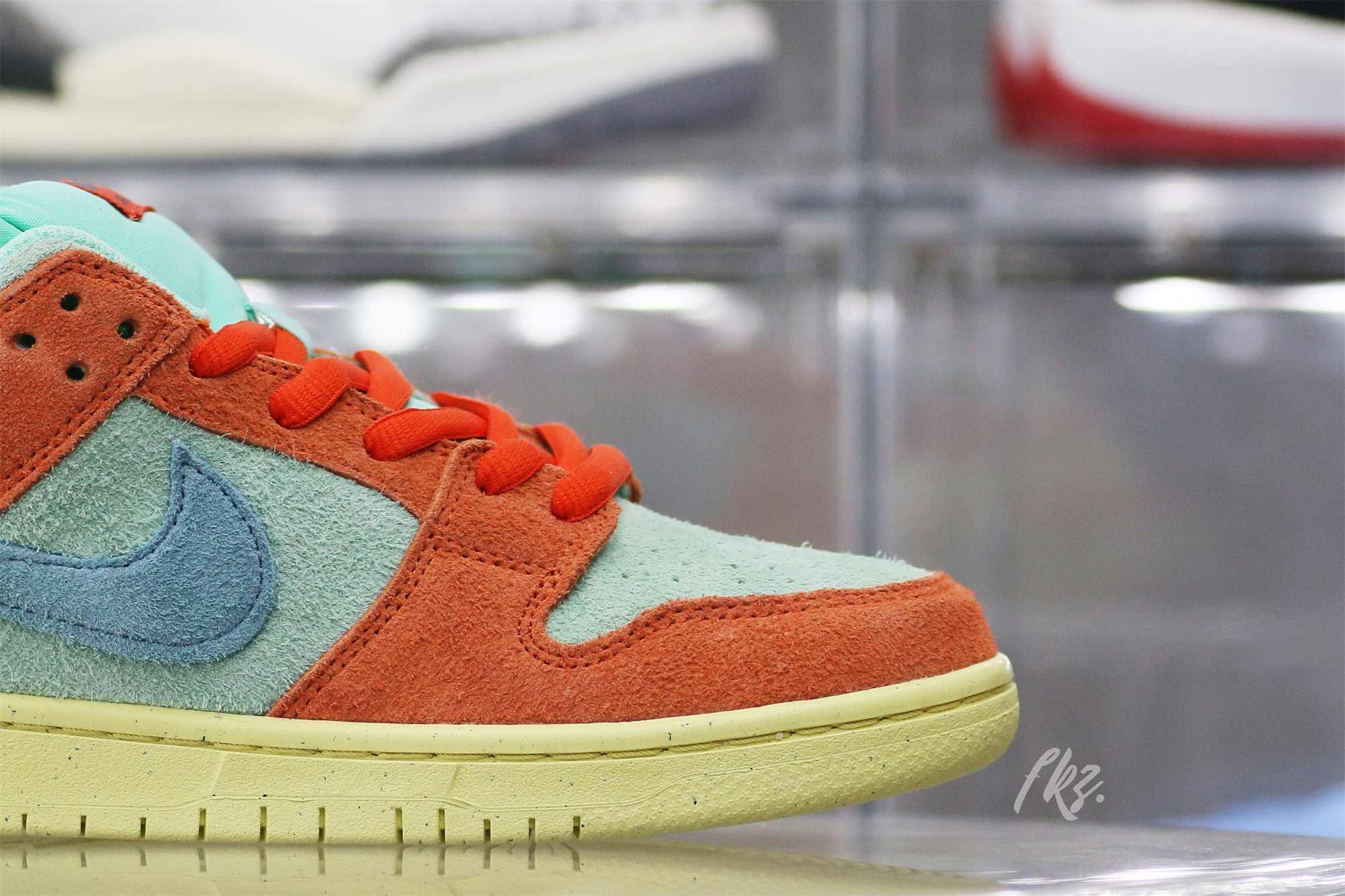 Nike SB Dunk Low Orange/Noise Aqua 2023