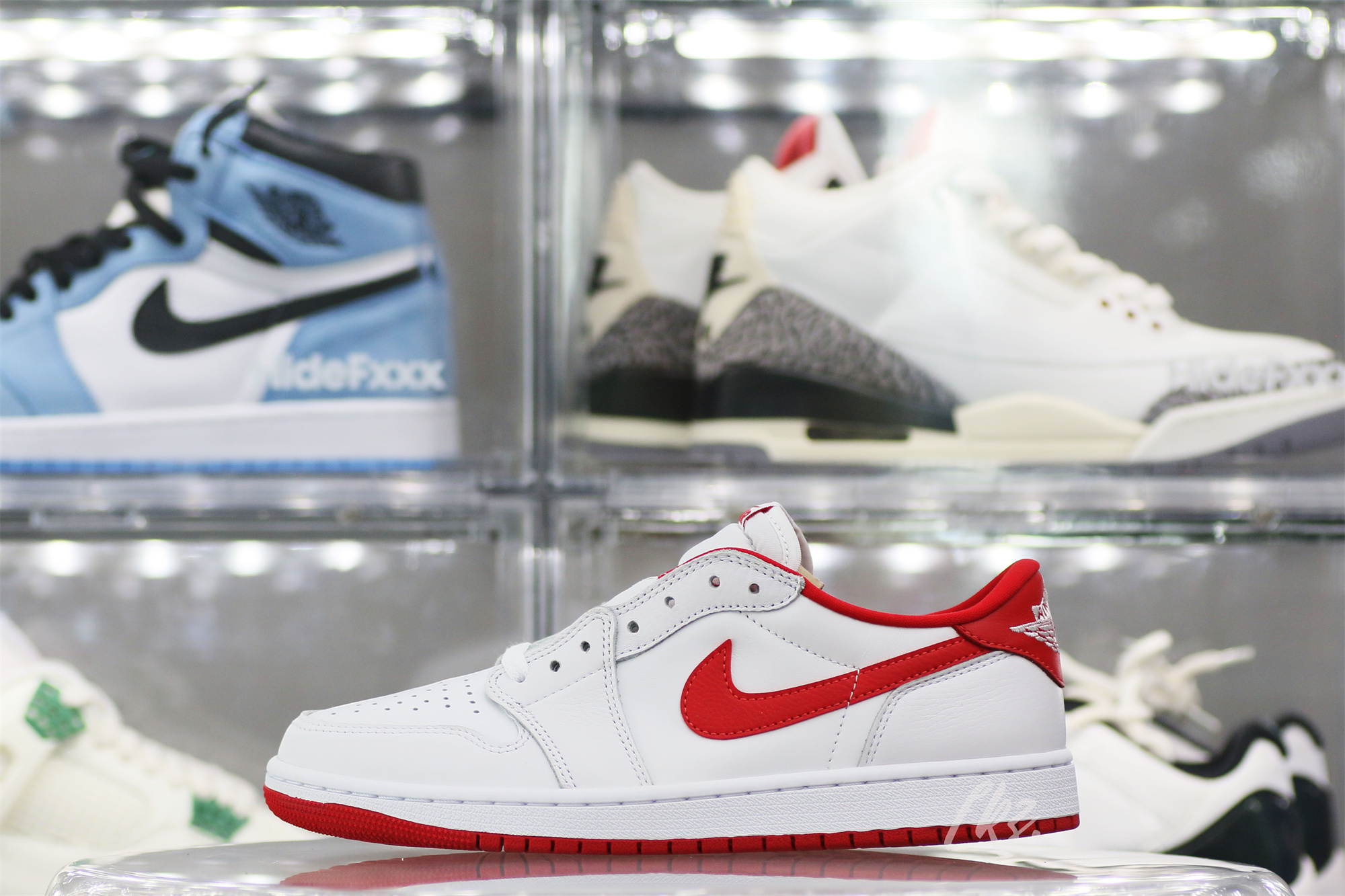 Air Jordan 1 Low University Red