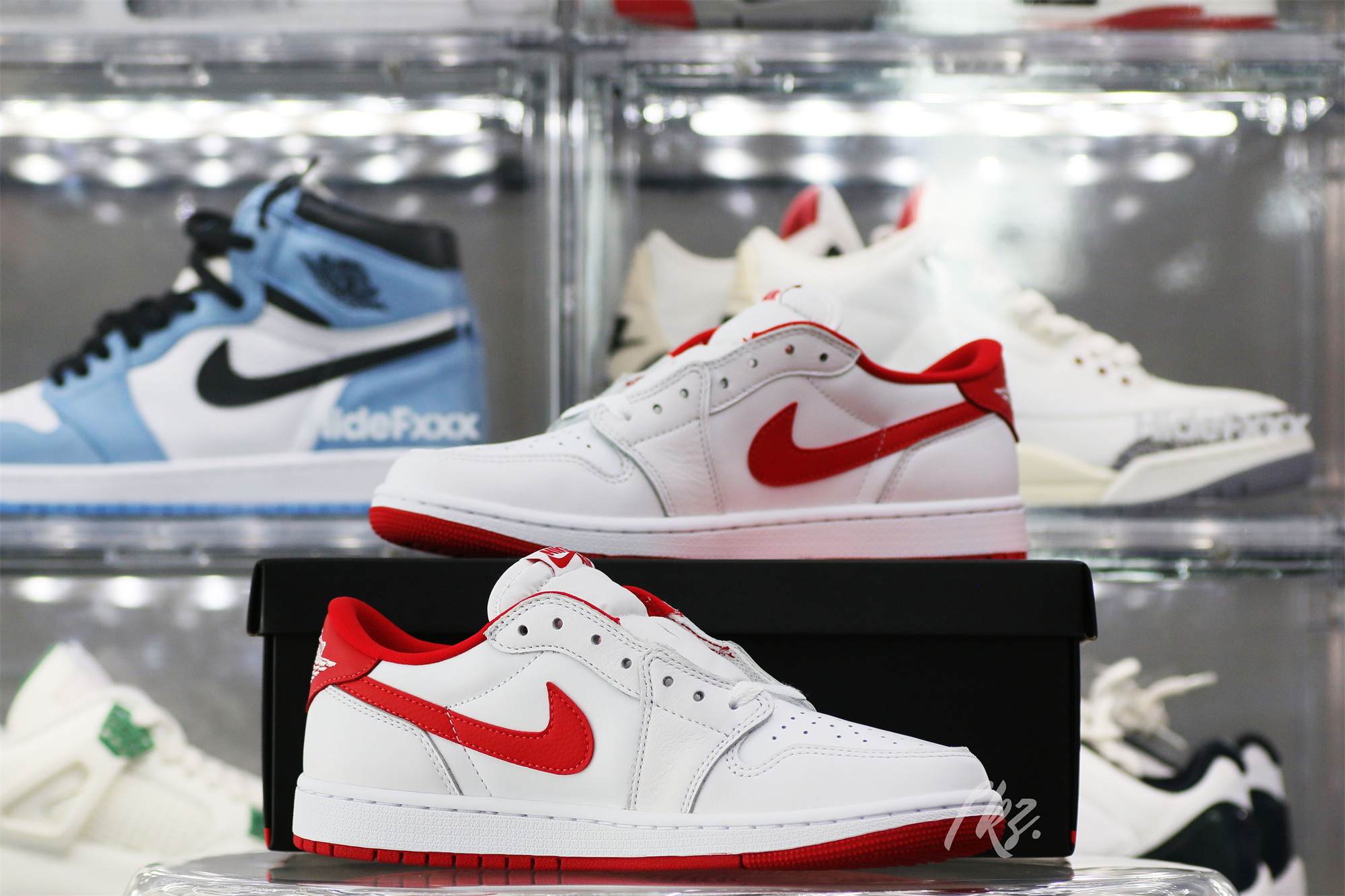 Air Jordan 1 Low University Red