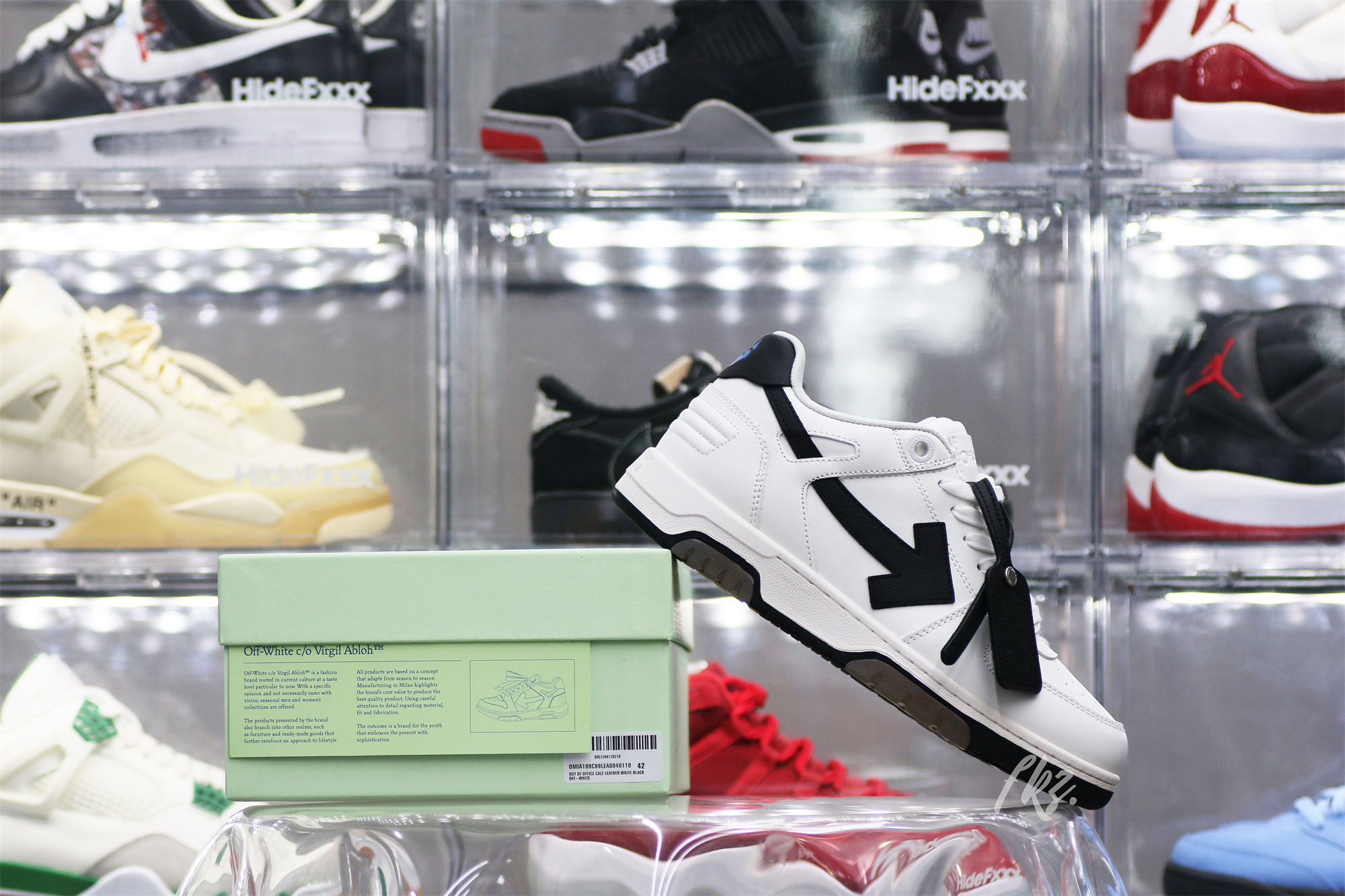 OFF-WHITE White & Black ‘Out Of Office’ Sneakers