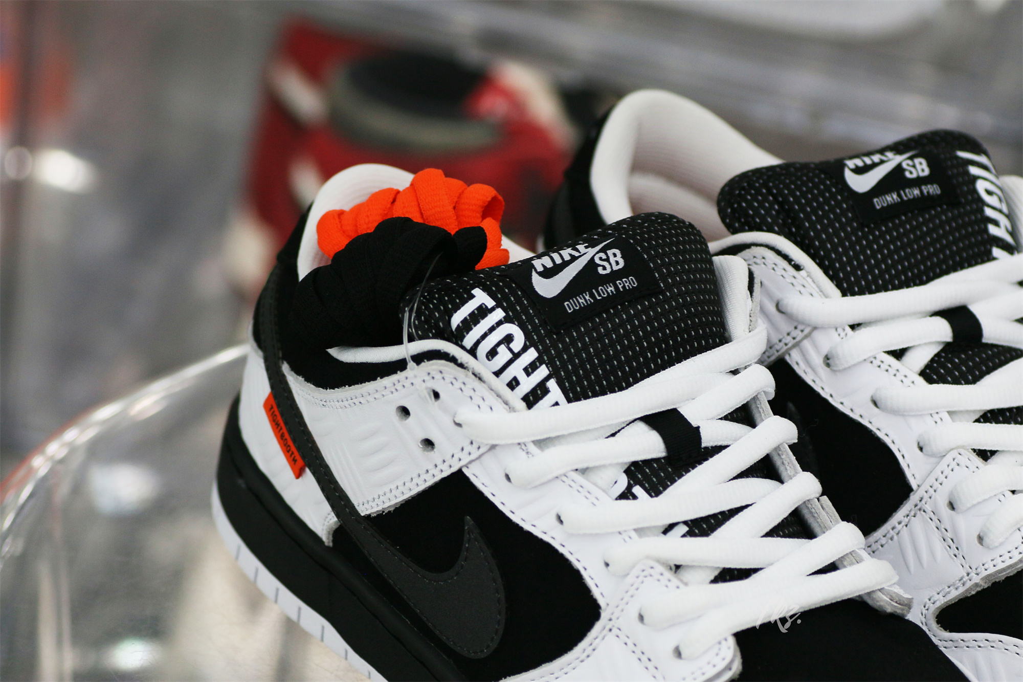 Nike SB Dunk Low TIGHTBOOTH