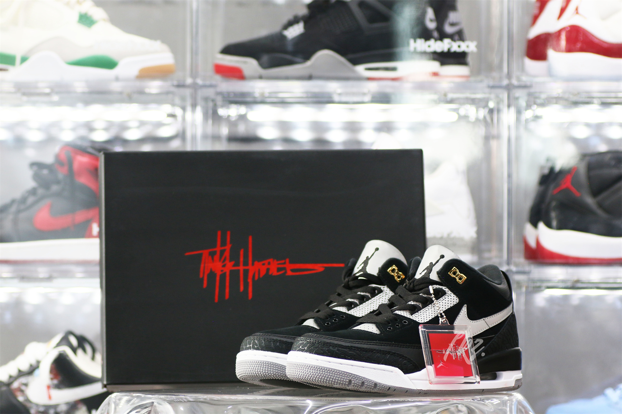 Air Jordan 3 Tinker Hatfield sneakers