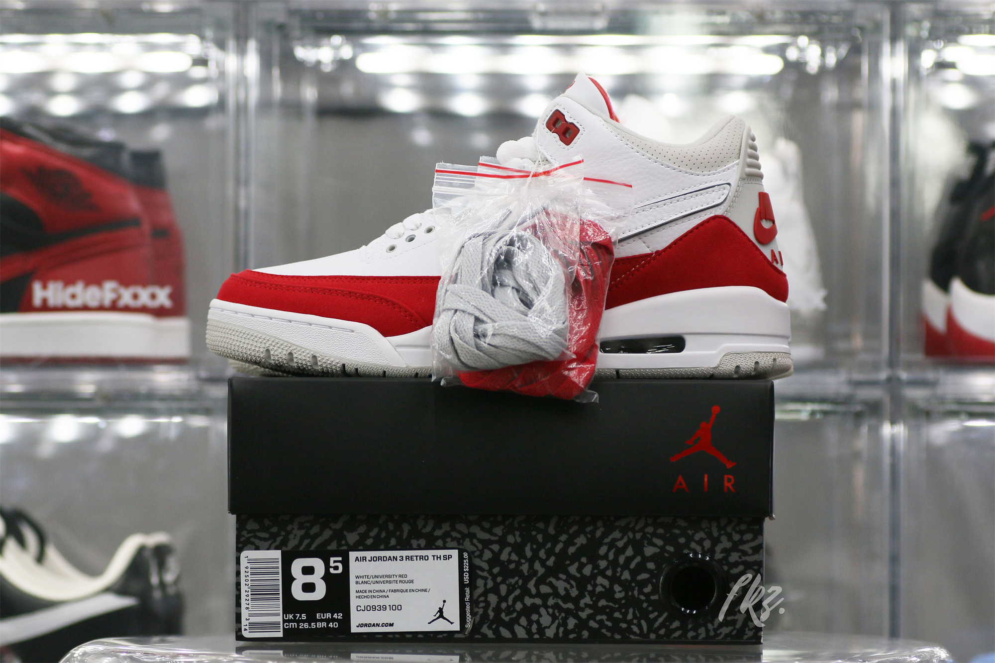 Air Jordan 3 Retro Tinker Air Max 1 – University Red
