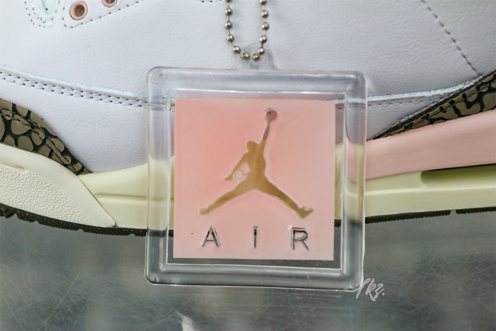 Air Jordan 3 Retro Neapolitan Dark Mocha