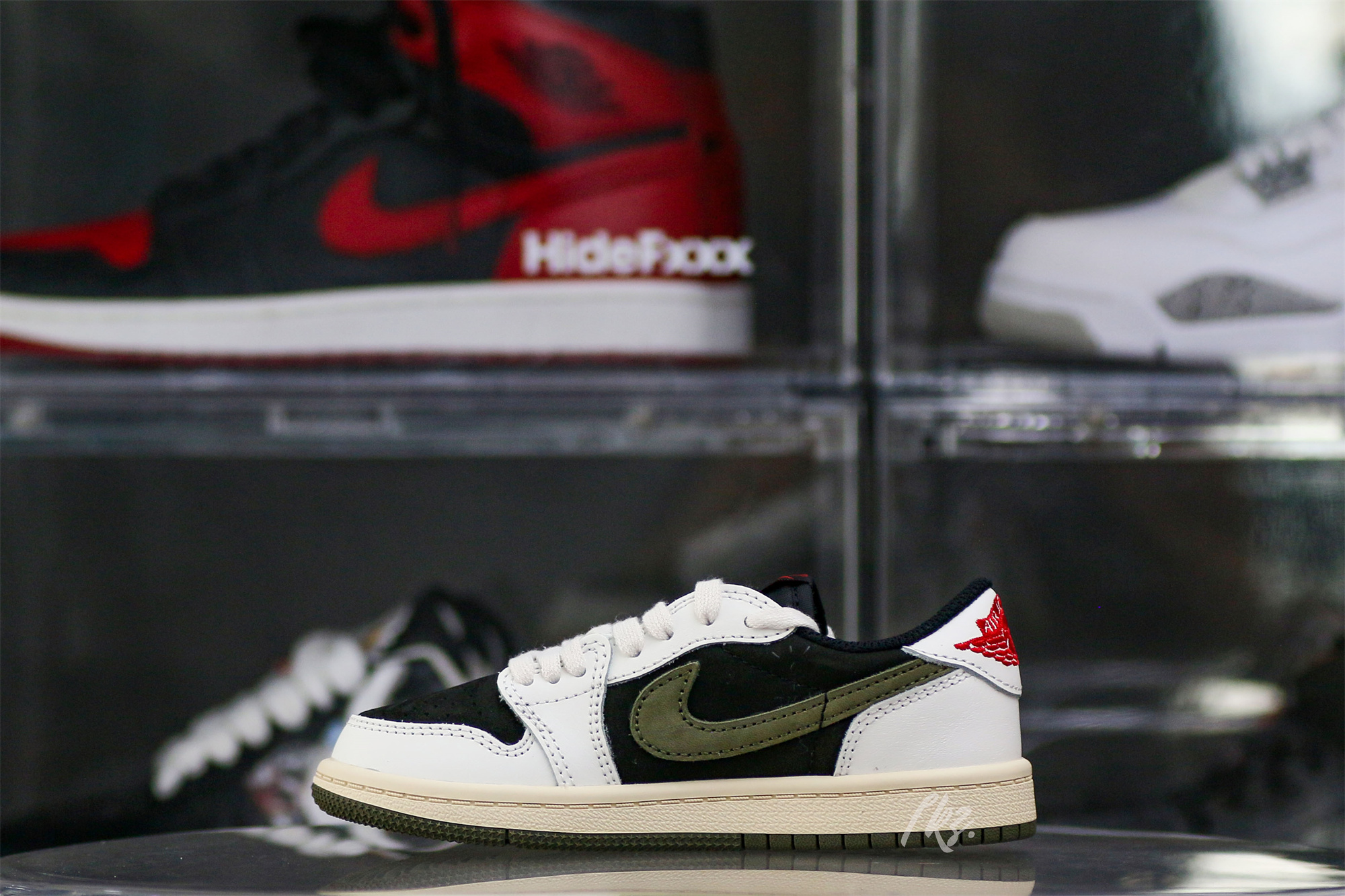 Travis Scott x Jordan 1 Retro Low OG SP Olive Kid (LN5 A1)