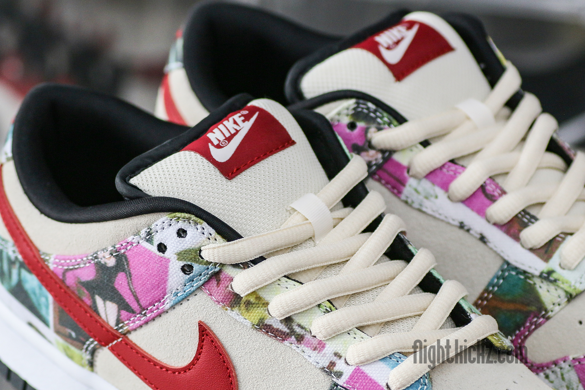 Nike SB Dunk Low Paris